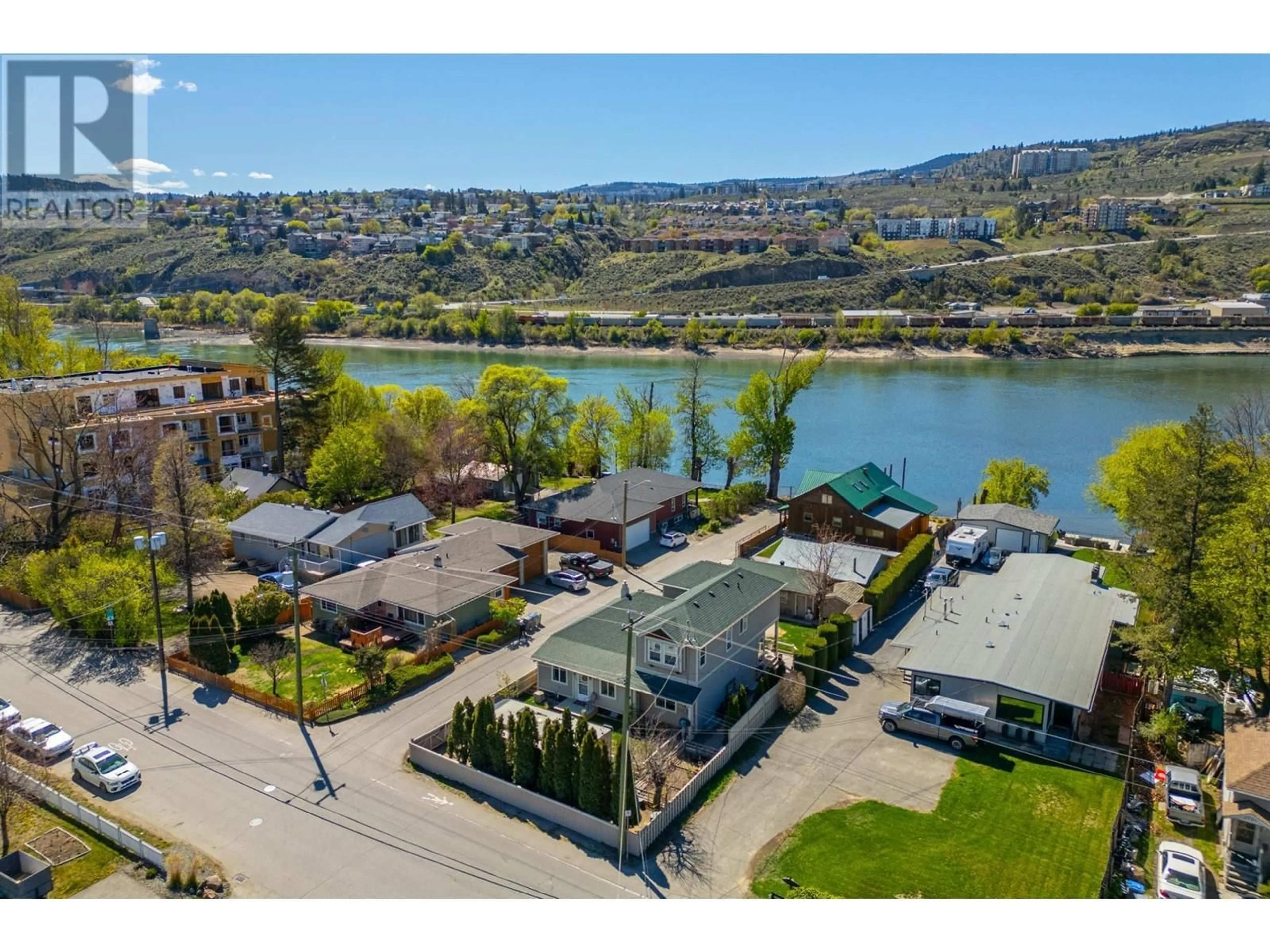 A pic from outside/outdoor area/front of a property/back of a property/a pic from drone, water/lake/river/ocean view for 253 ROYAL AVENUE, Kamloops British Columbia V2B3P4