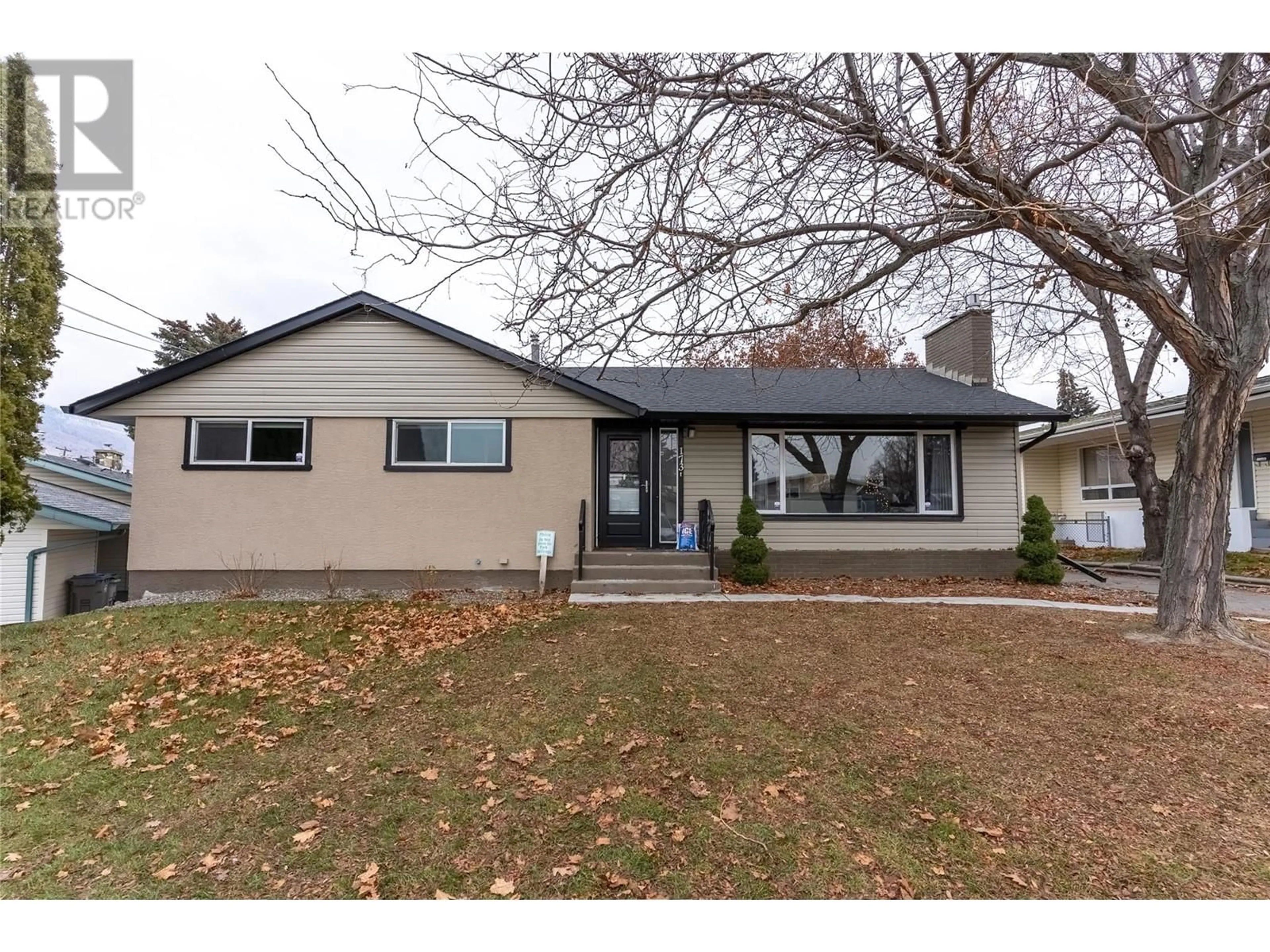 Home with vinyl exterior material, street for 173 KNOLLWOOD DRIVE, Kamloops British Columbia V2C4M5