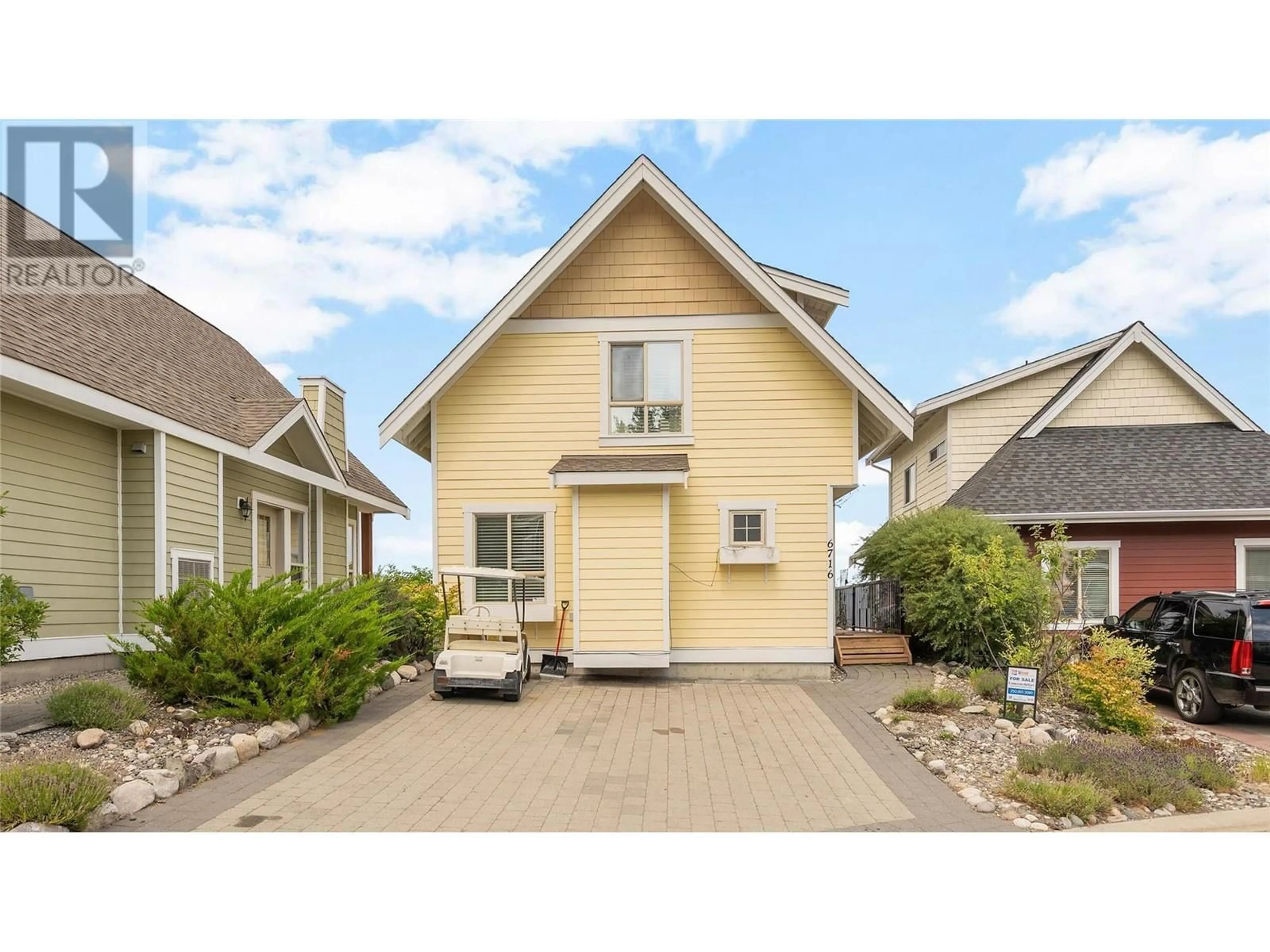 Home with vinyl exterior material, street for 289 - 6716 MARBELLA LOOP, Kelowna British Columbia V1Z3R8