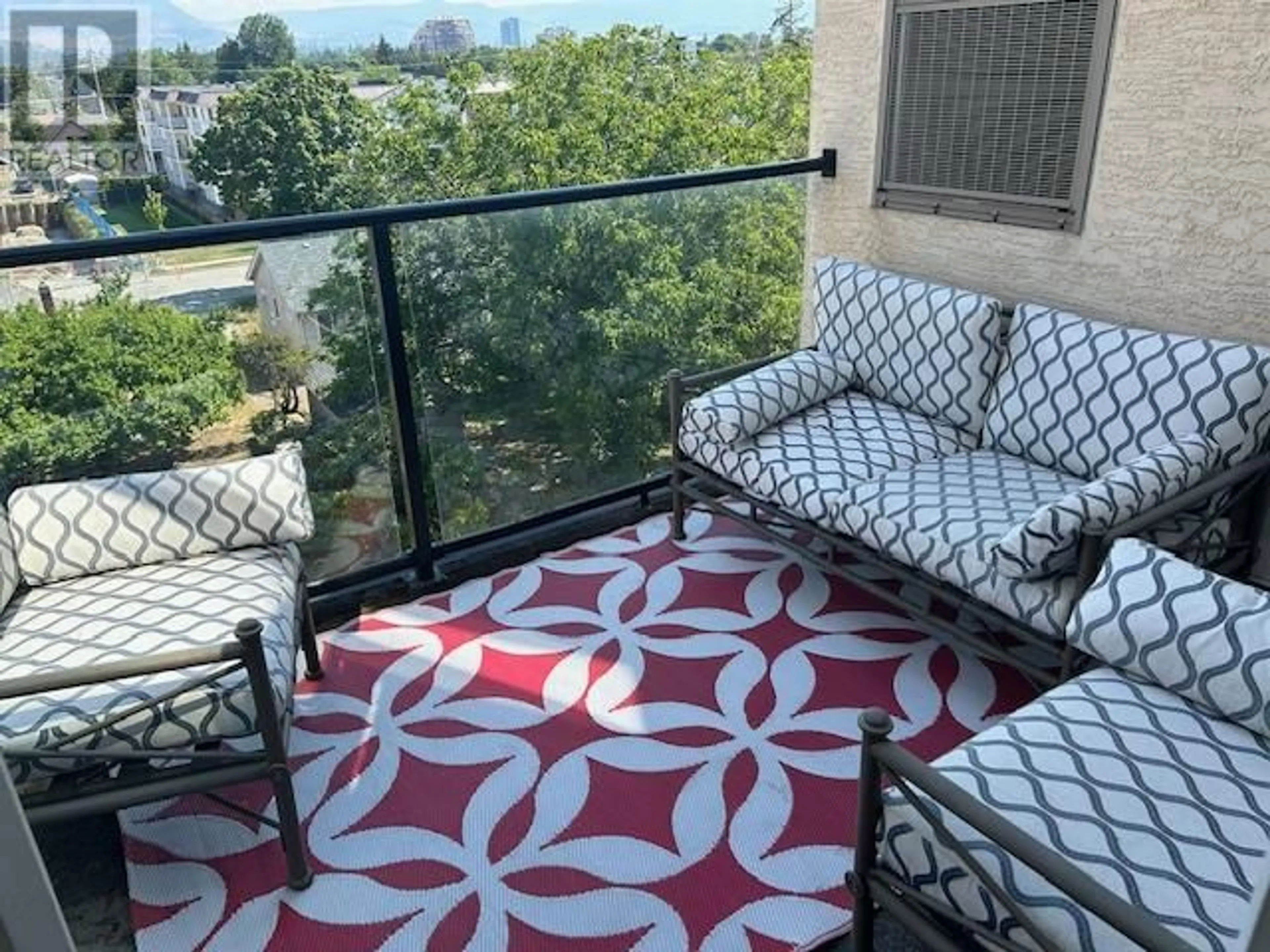 Balcony in the apartment, unknown for 408 - 1327 ST PAUL STREET, Kelowna British Columbia V1Y2E2