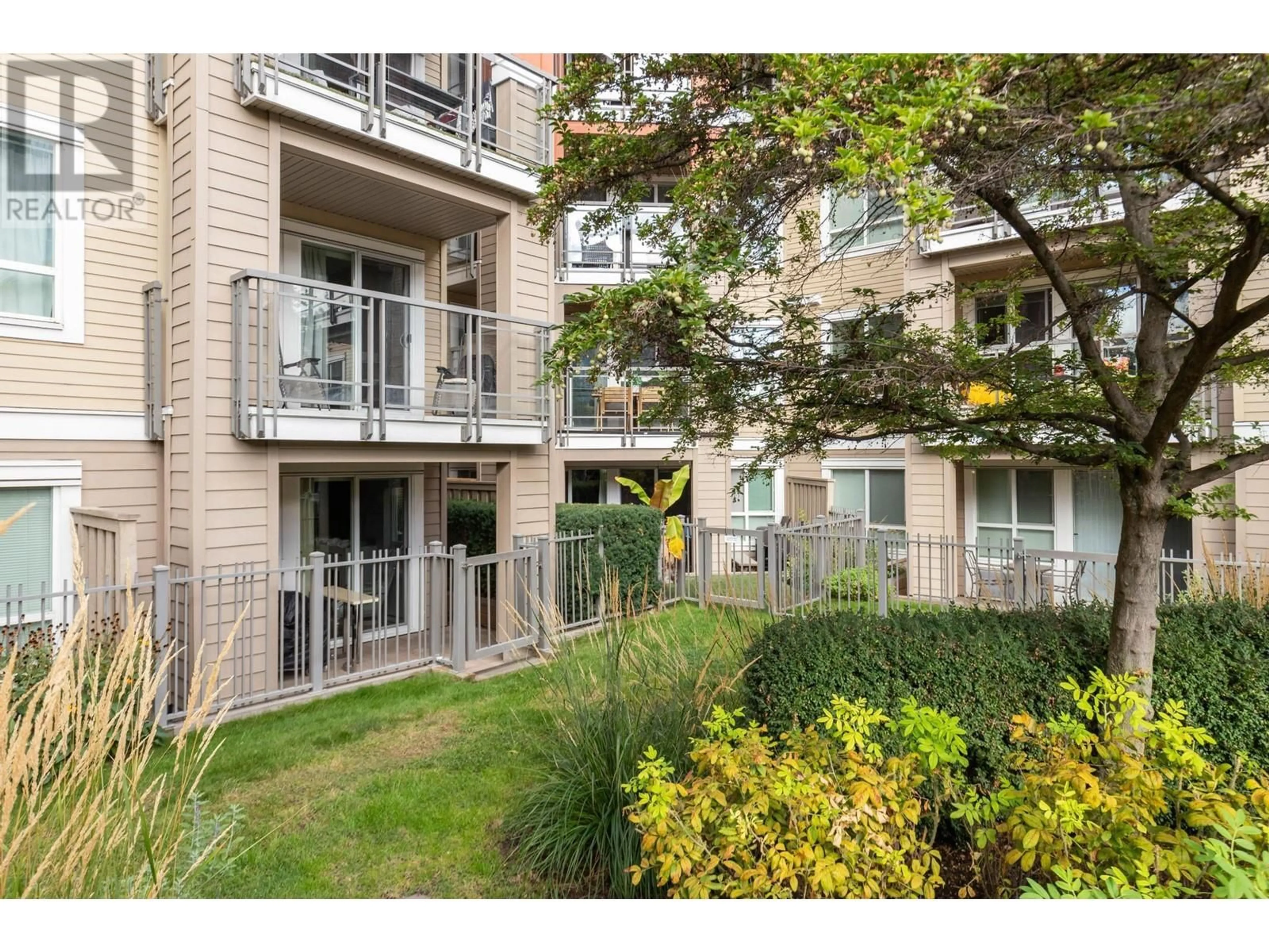 Unknown for 109 - 1083 SUNSET DRIVE, Kelowna British Columbia V1Y9Z1