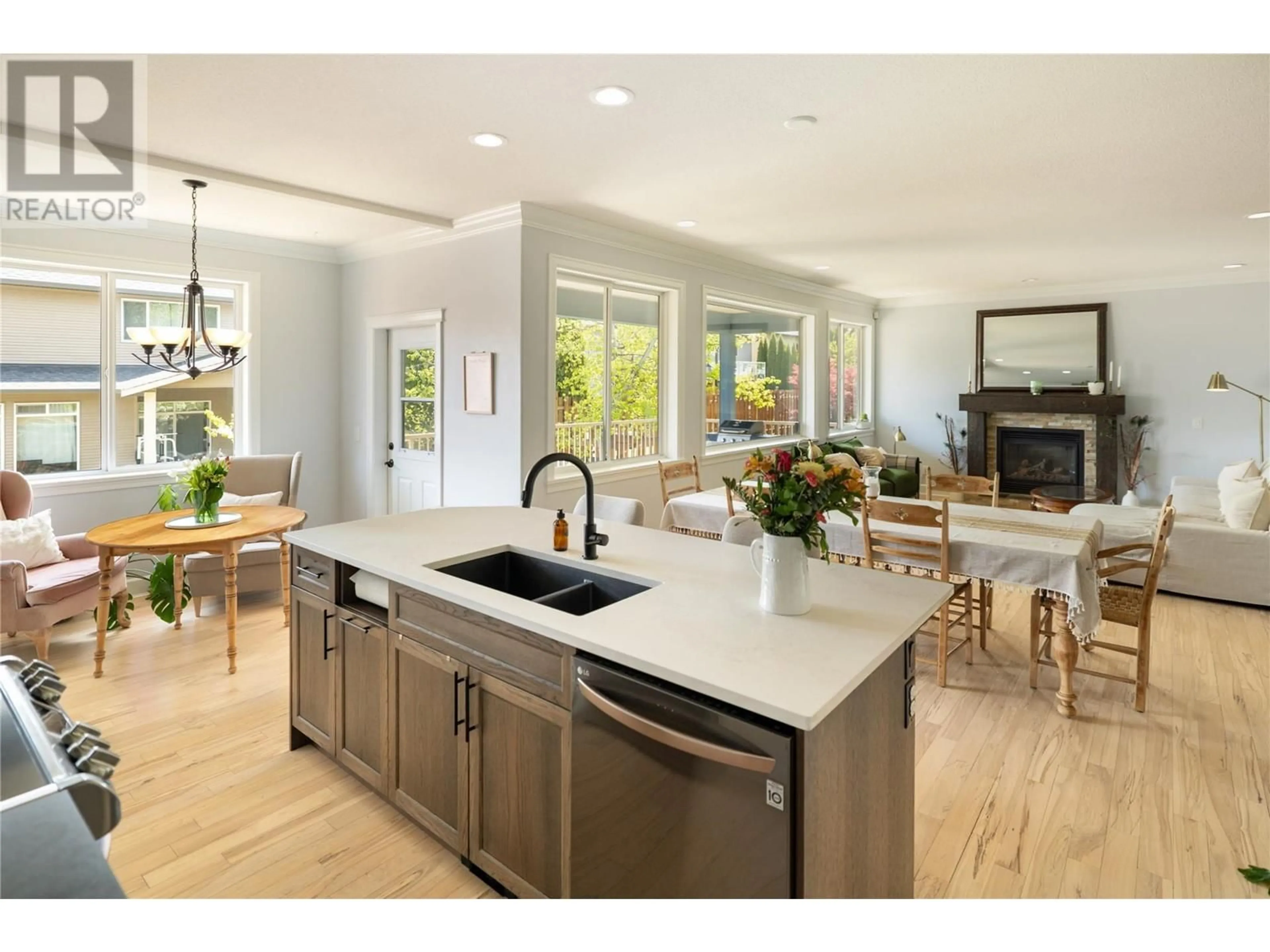 Open concept kitchen, unknown for 2847 BENTLEY ROAD, West Kelowna British Columbia V4T2X3