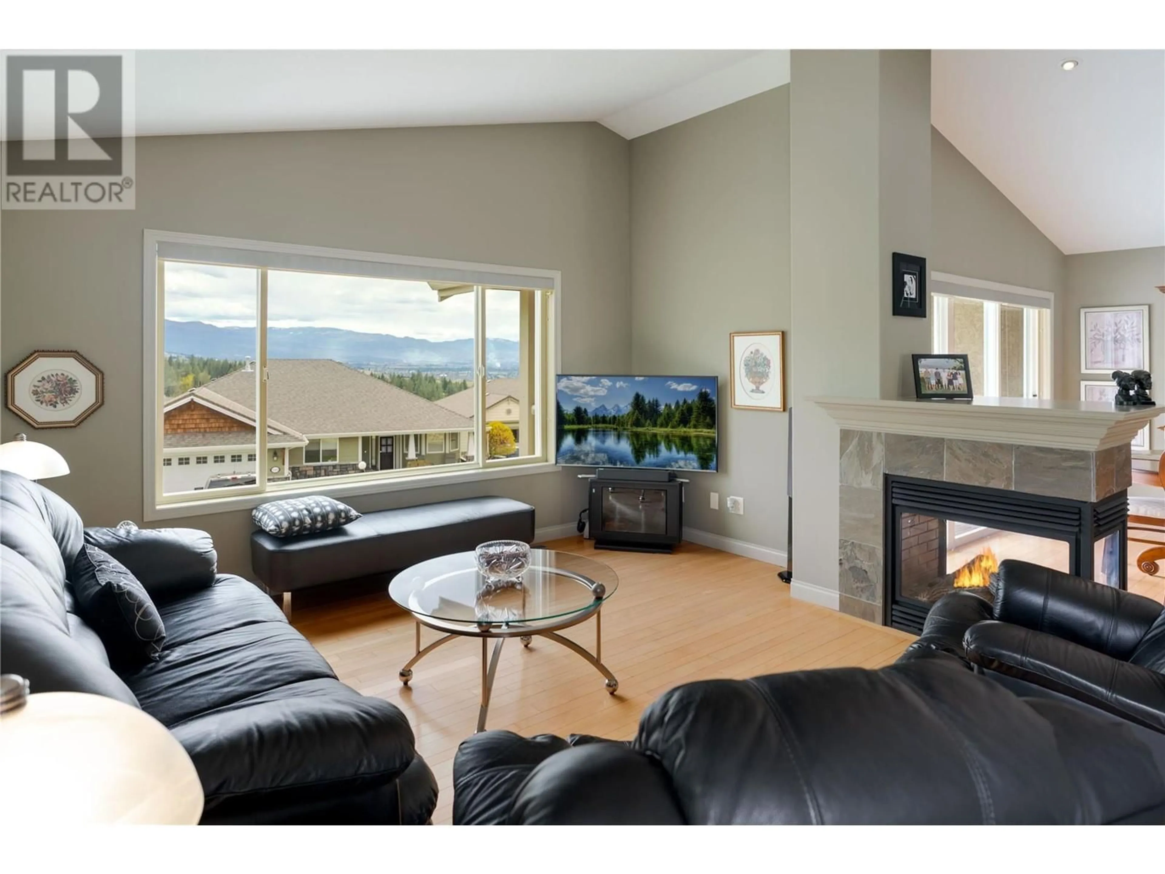 Living room with furniture, unknown for 5165 SANDHILLS DRIVE, Kelowna British Columbia V1X7Y7