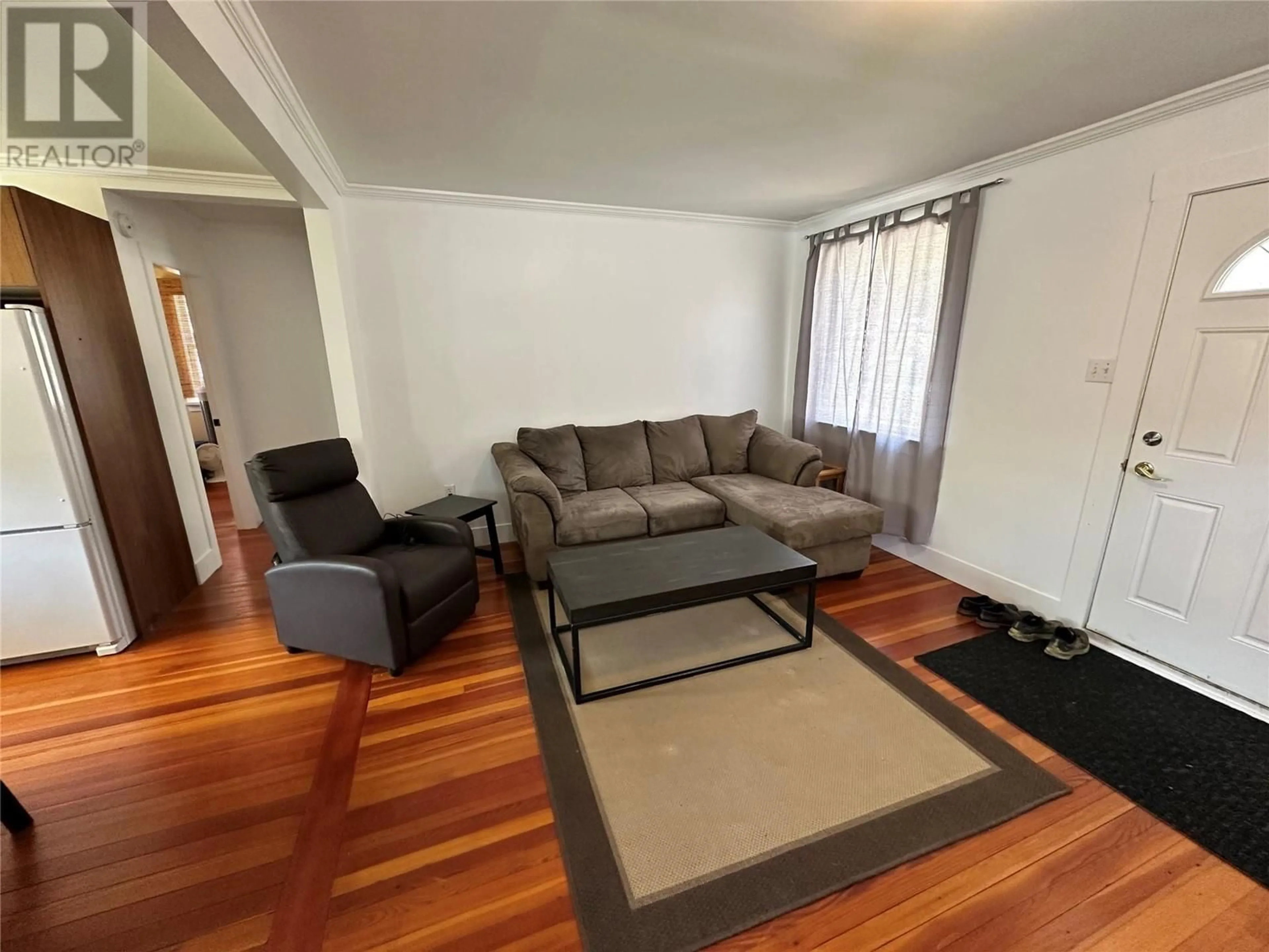 Living room with furniture, unknown for 2264 EIGHTH AVENUE, Trail British Columbia V1R3E3