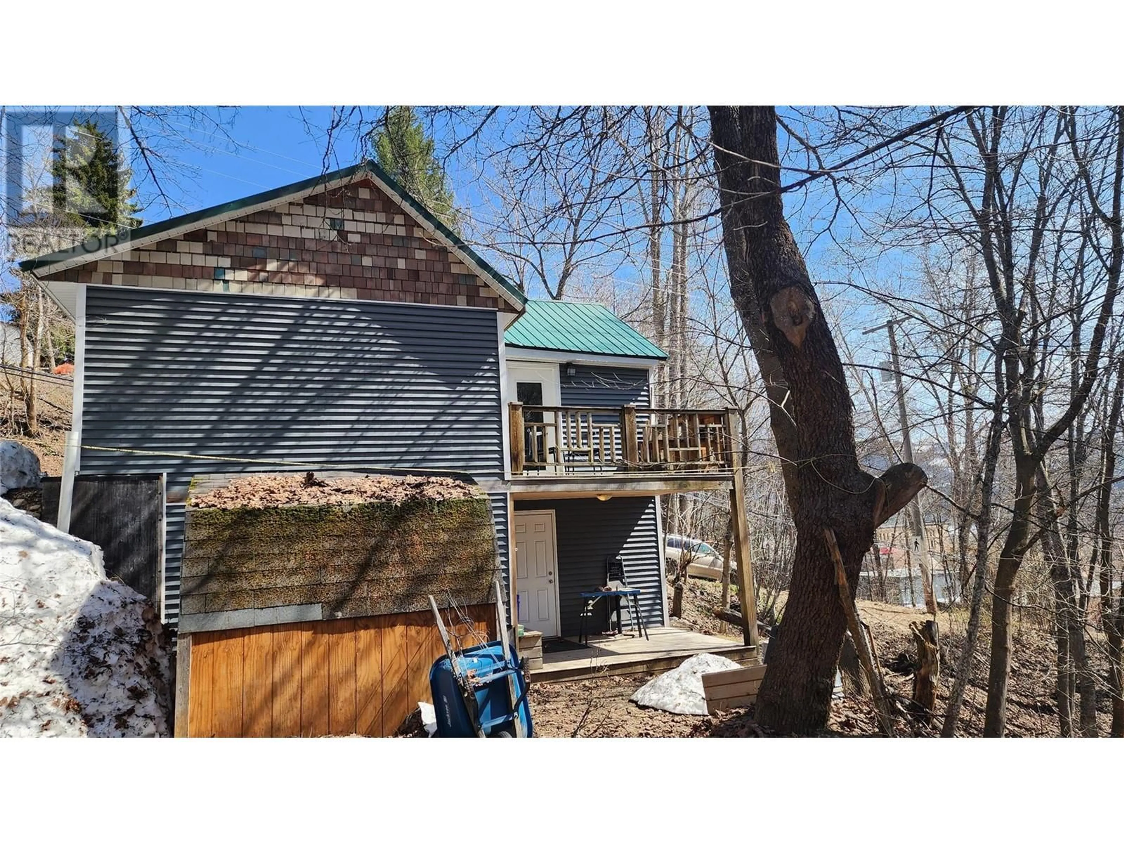 A pic from outside/outdoor area/front of a property/back of a property/a pic from drone, unknown for 2165 SPOKANE STREET, Rossland British Columbia V0G1Y0
