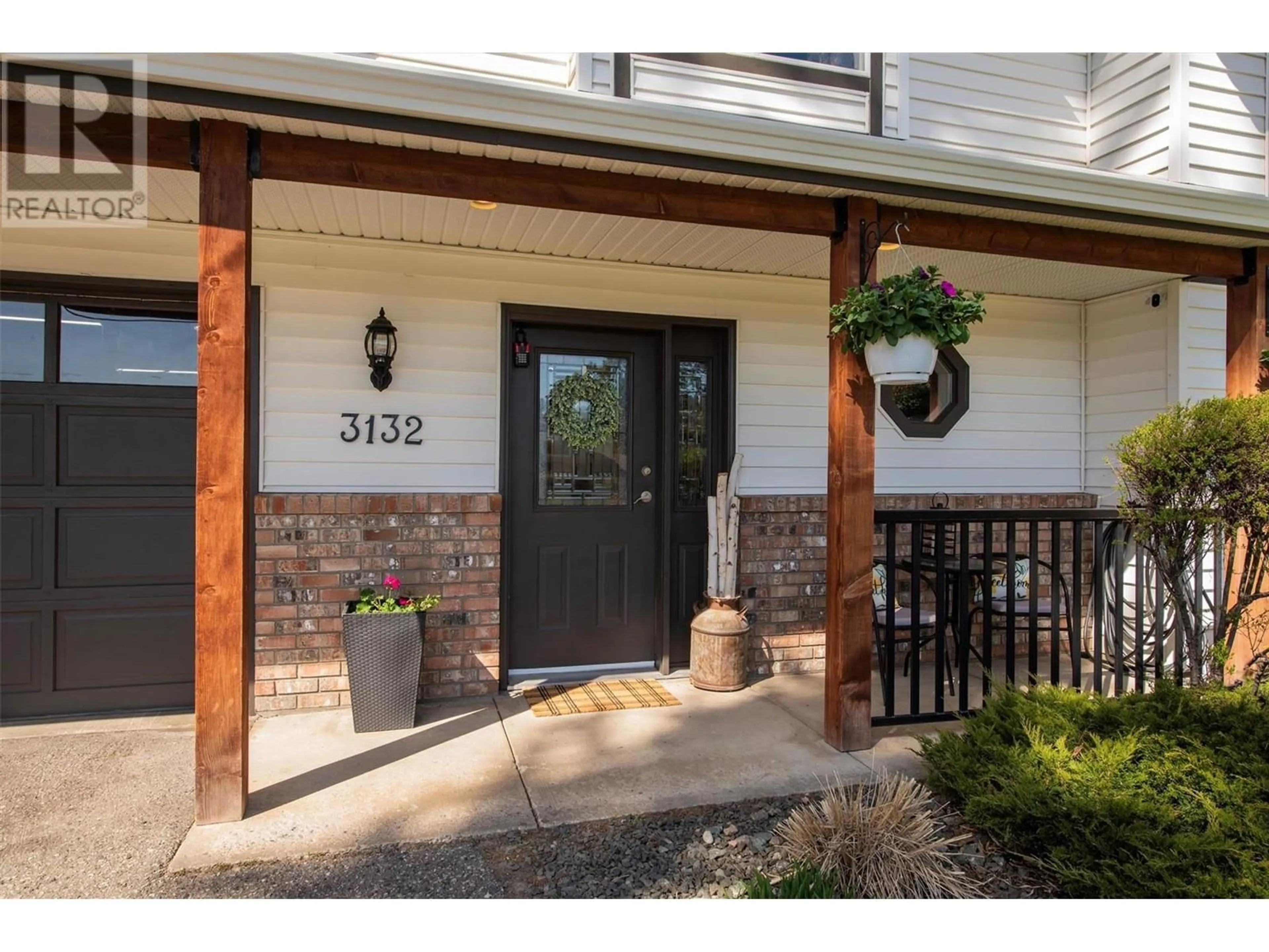 Indoor entryway for 3132 WEBBER ROAD, West Kelowna British Columbia V4T1E7