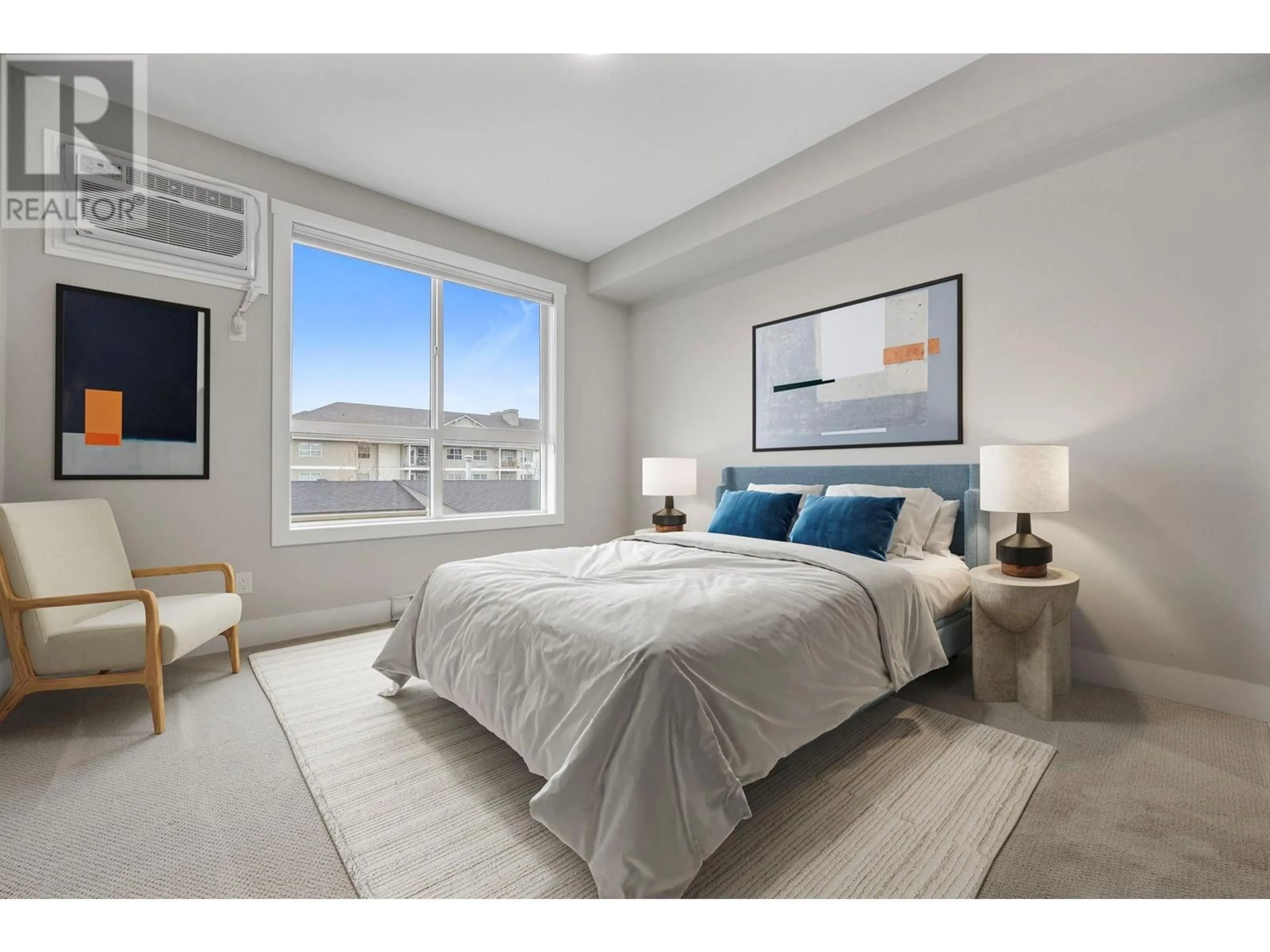 Bedroom with bed, unknown for 214 - 3090 BURTCH ROAD, Kelowna British Columbia V1W5G9
