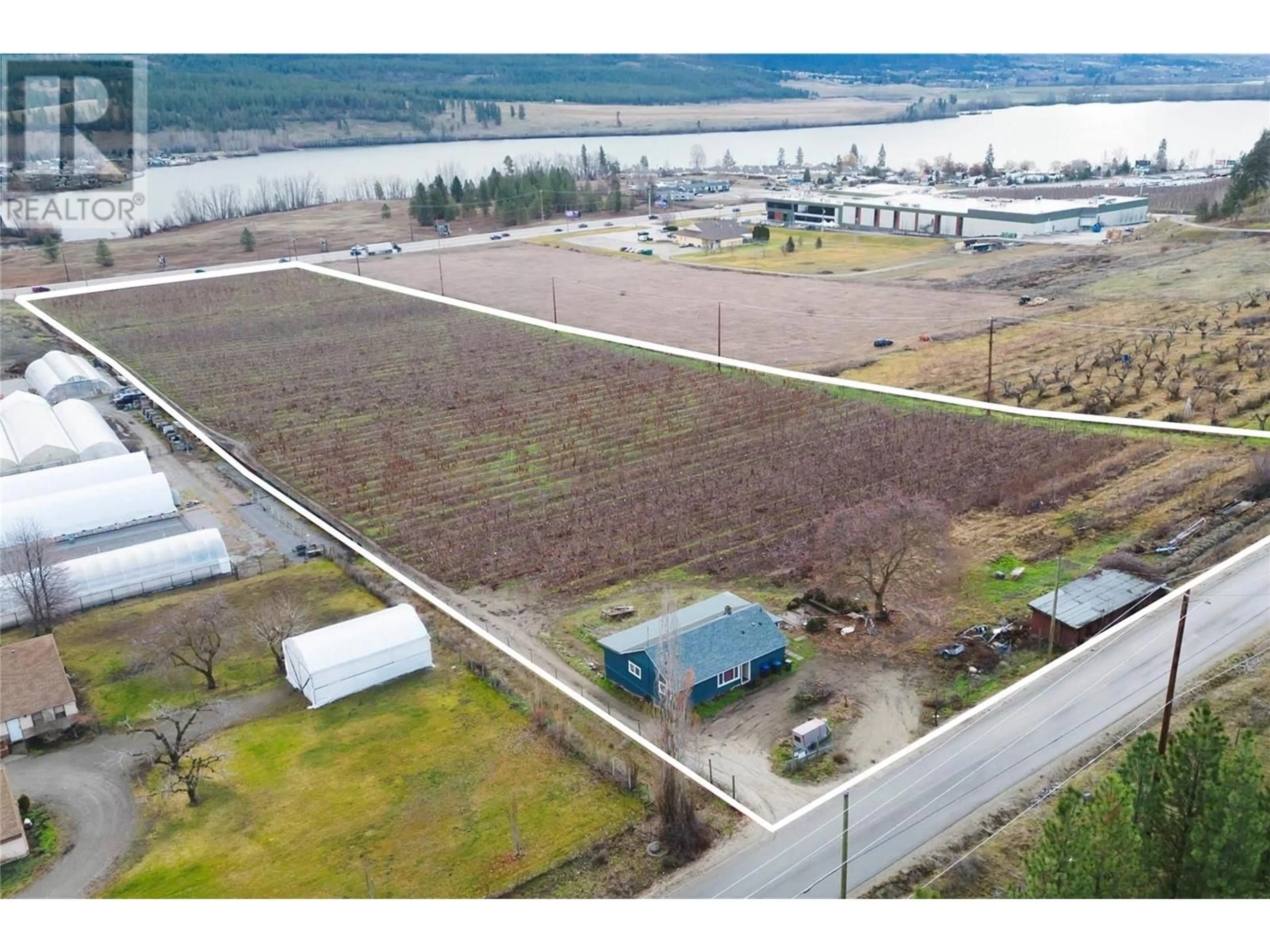 A pic from outside/outdoor area/front of a property/back of a property/a pic from drone, water/lake/river/ocean view for 4295 SHANKS ROAD, Kelowna British Columbia V4V1M3