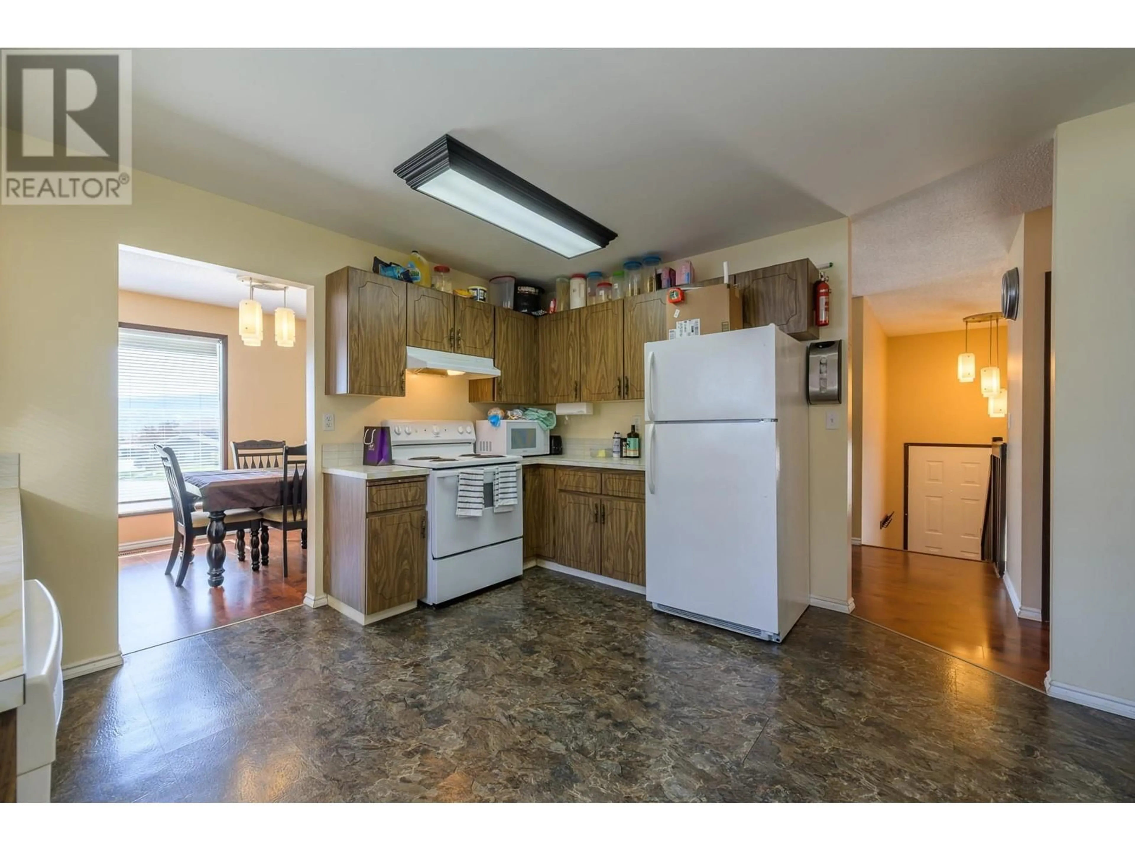 Standard kitchen, unknown for 1757 LEIGHTON PLACE, Kamloops British Columbia V2B7P1
