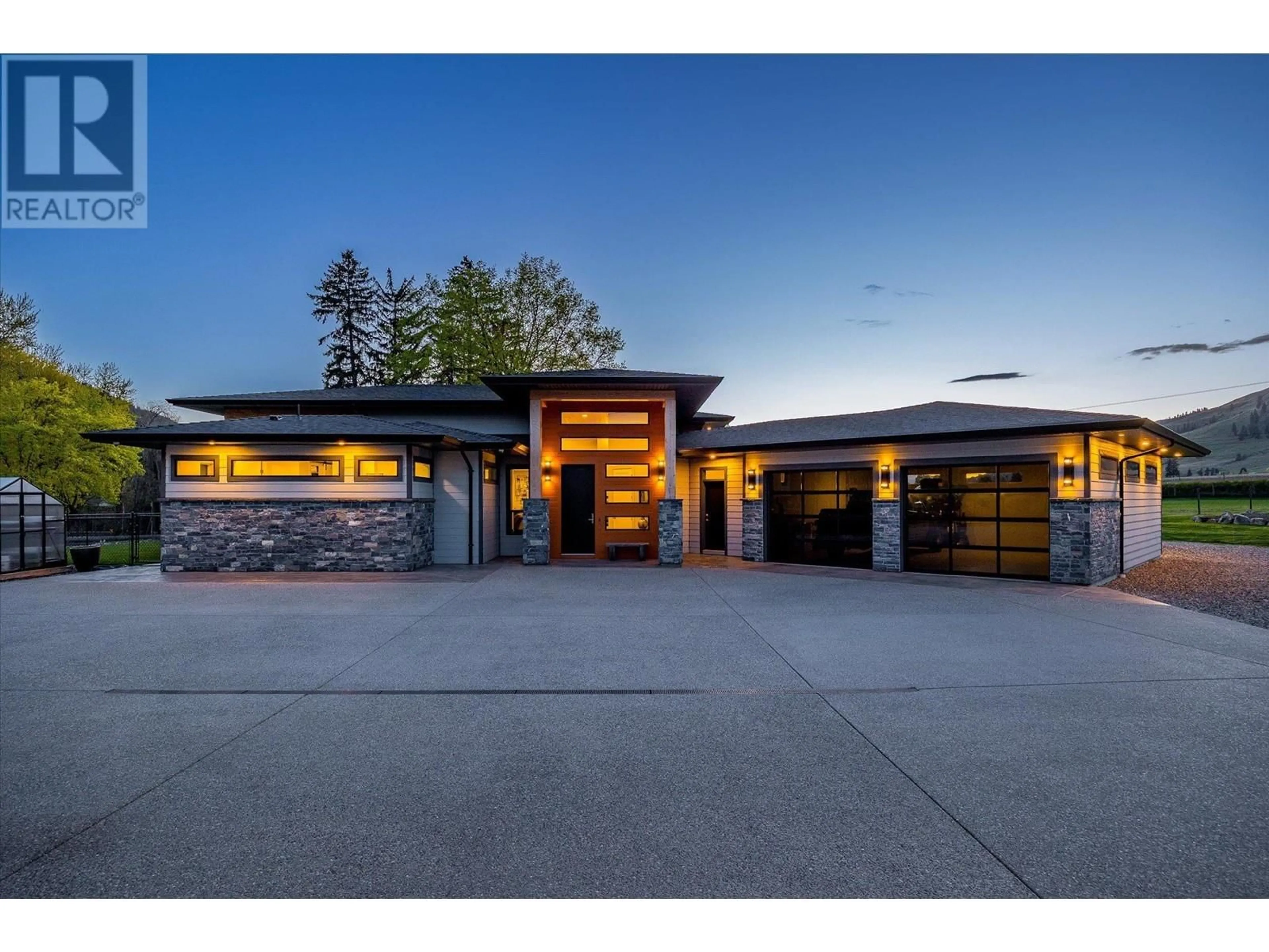 Unknown for 7260 6 HIGHWAY, Coldstream British Columbia V1B3H4