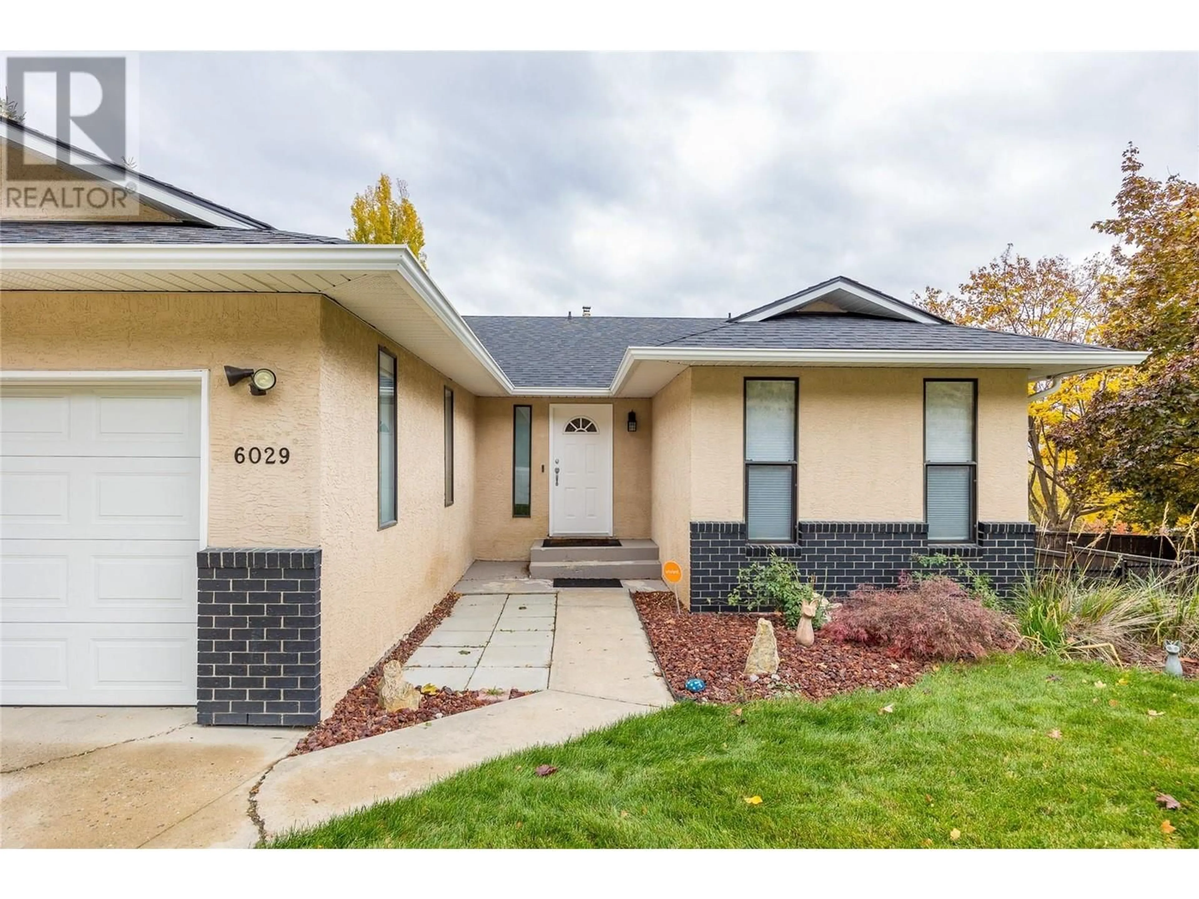 Home with brick exterior material, street for 6029 TURNER AVENUE, Peachland British Columbia V0H1X7