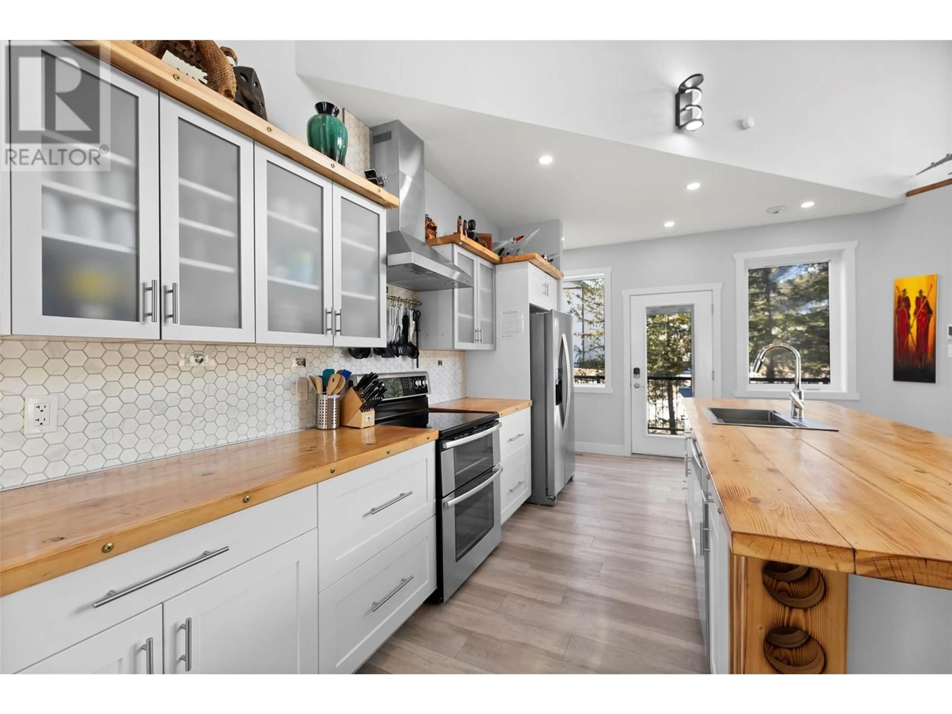 Open concept kitchen, unknown for 5339 HIGHLINE DRIVE, Fernie British Columbia V0B1M5
