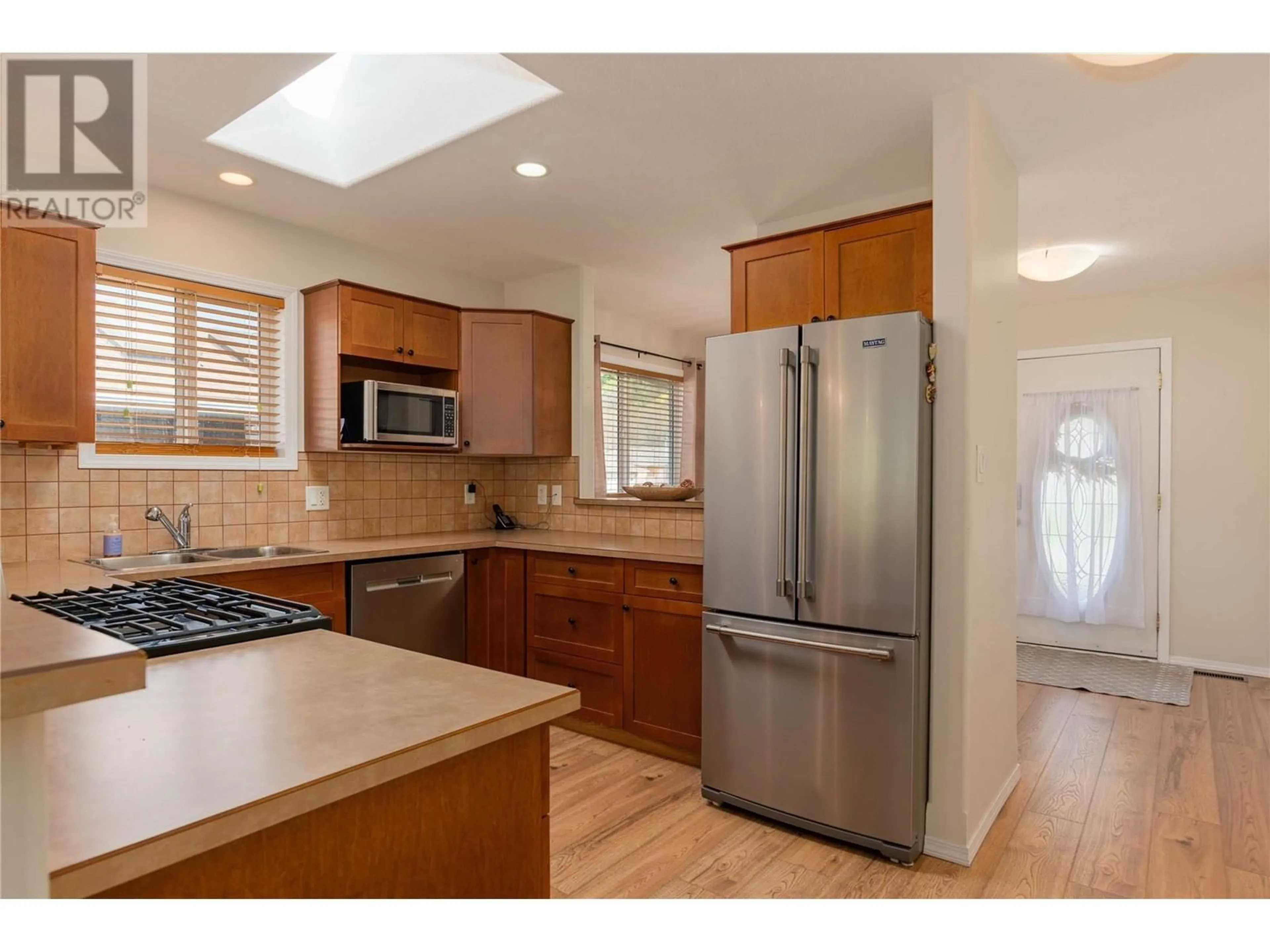 Open concept kitchen, unknown for 7350 CREMA DRIVE, Trail British Columbia V1R4X6
