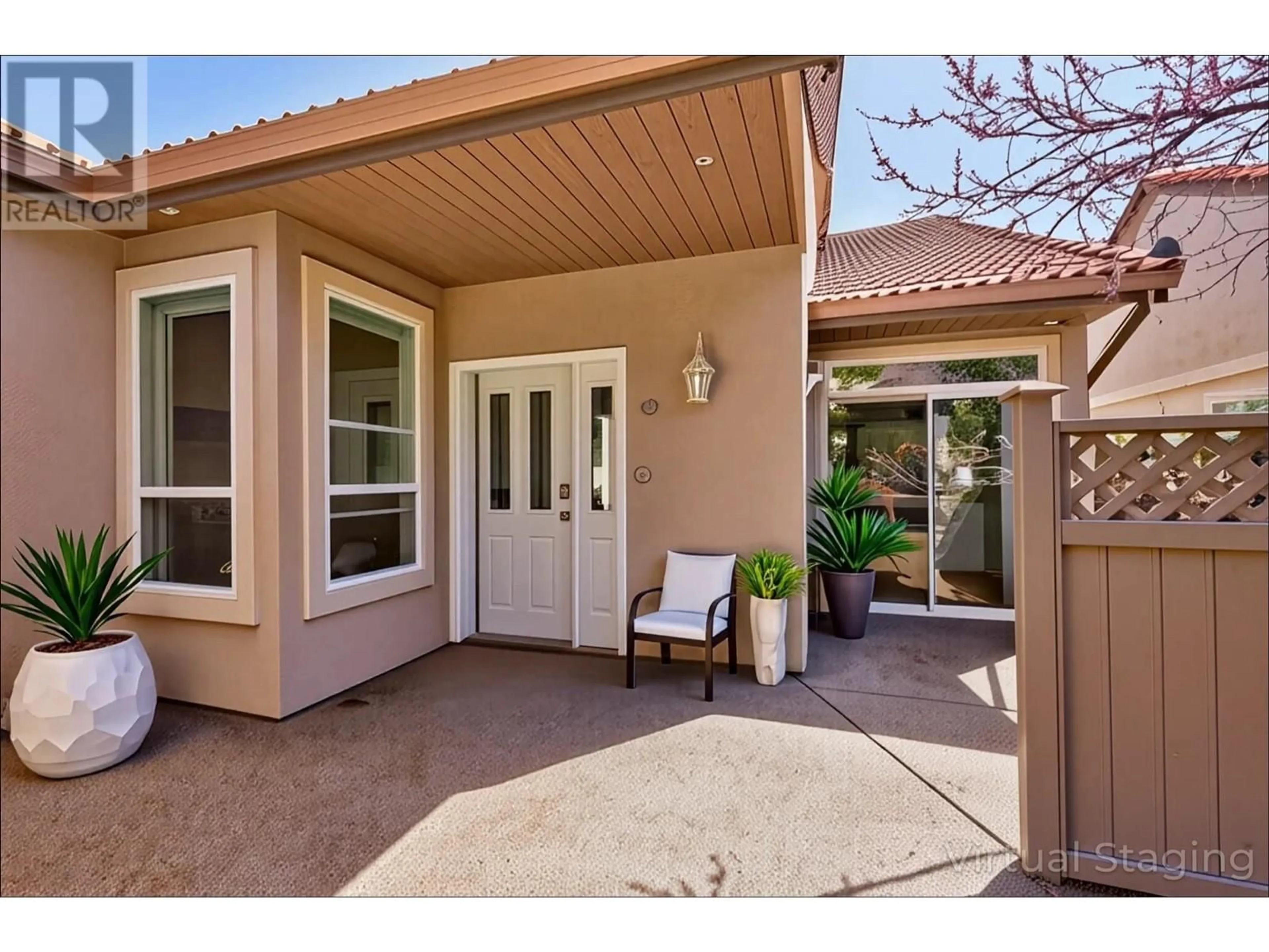 Indoor entryway for 96 - 650 HARRINGTON ROAD, Kamloops British Columbia V2B6T7