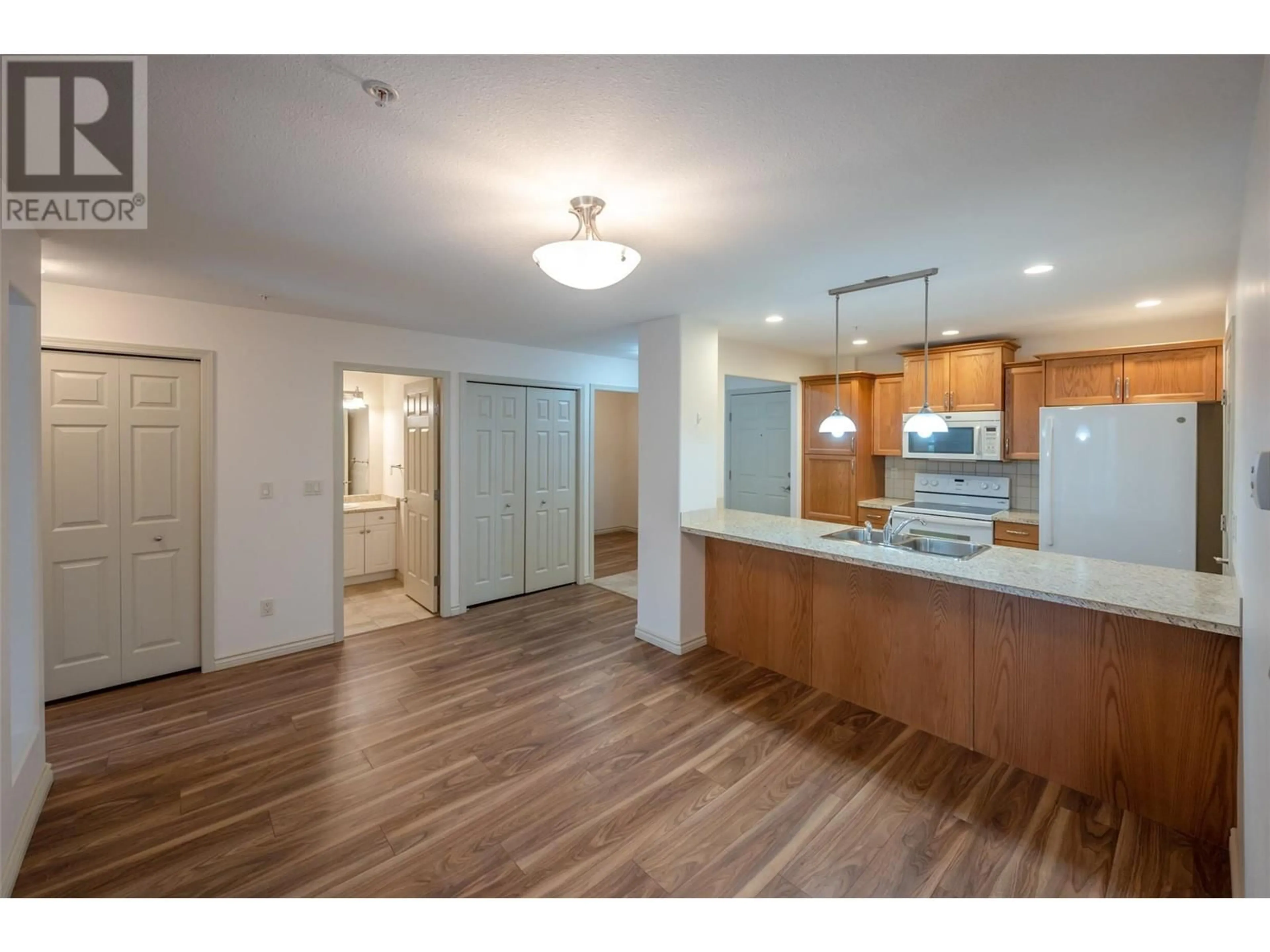 Unknown for 603 - 2125 ATKINSON STREET, Penticton British Columbia V2A9E6