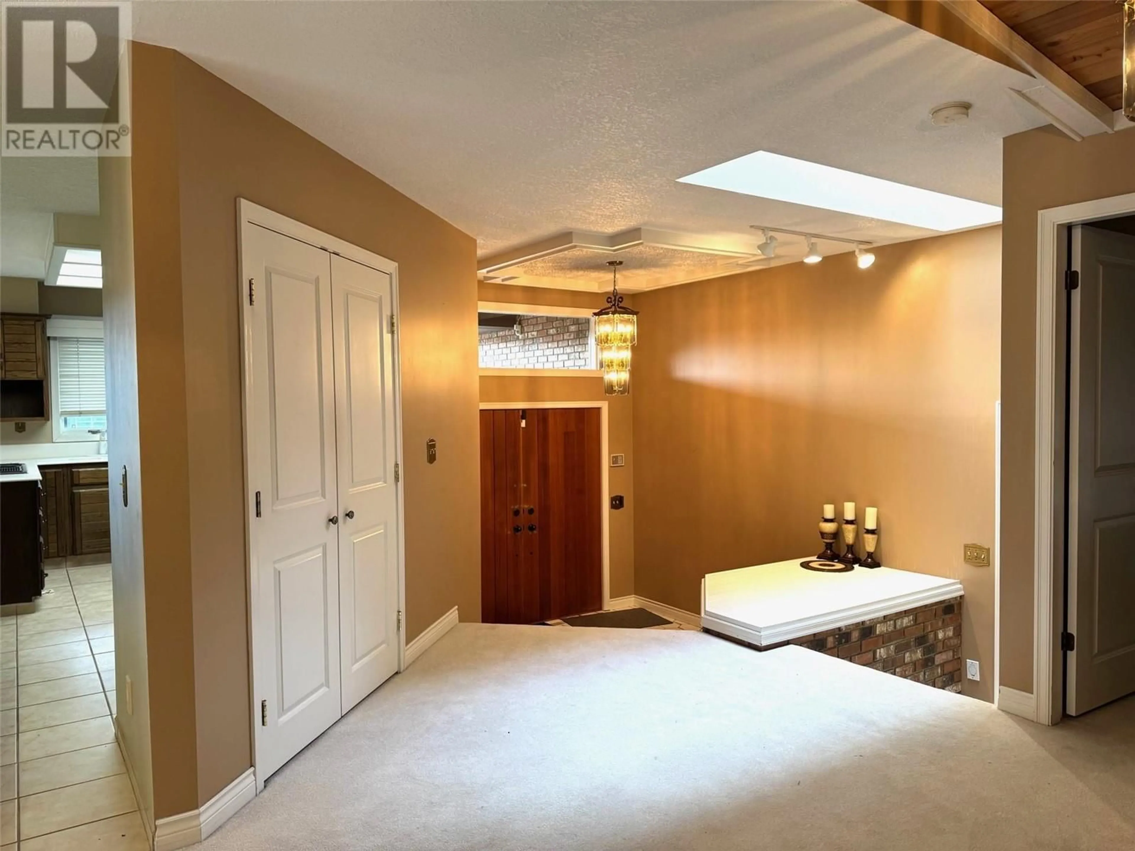 A pic of a room for 476 PEVERO PLACE, Kamloops British Columbia V2H1S1