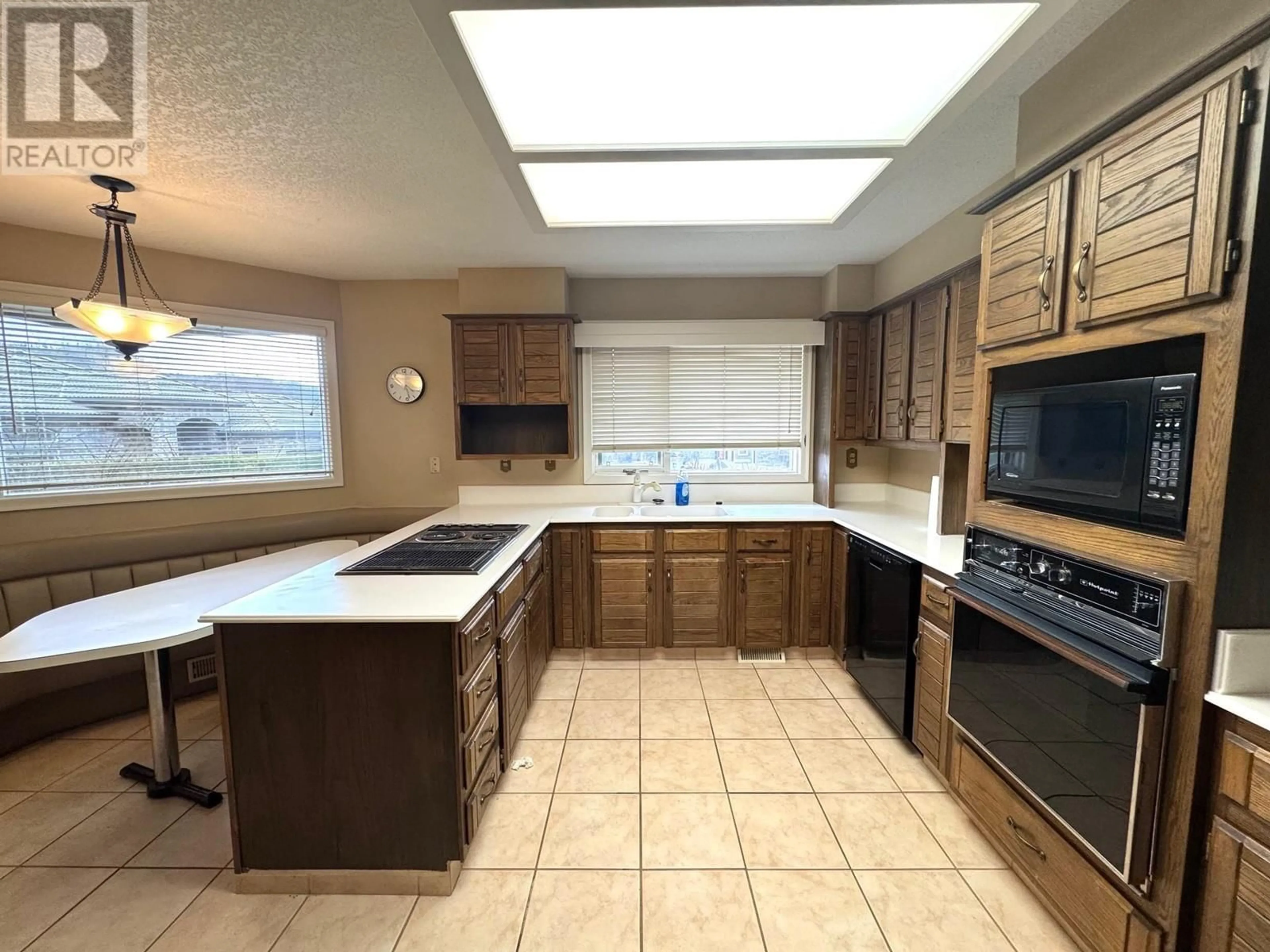 Unknown for 476 PEVERO PLACE, Kamloops British Columbia V2H1S1