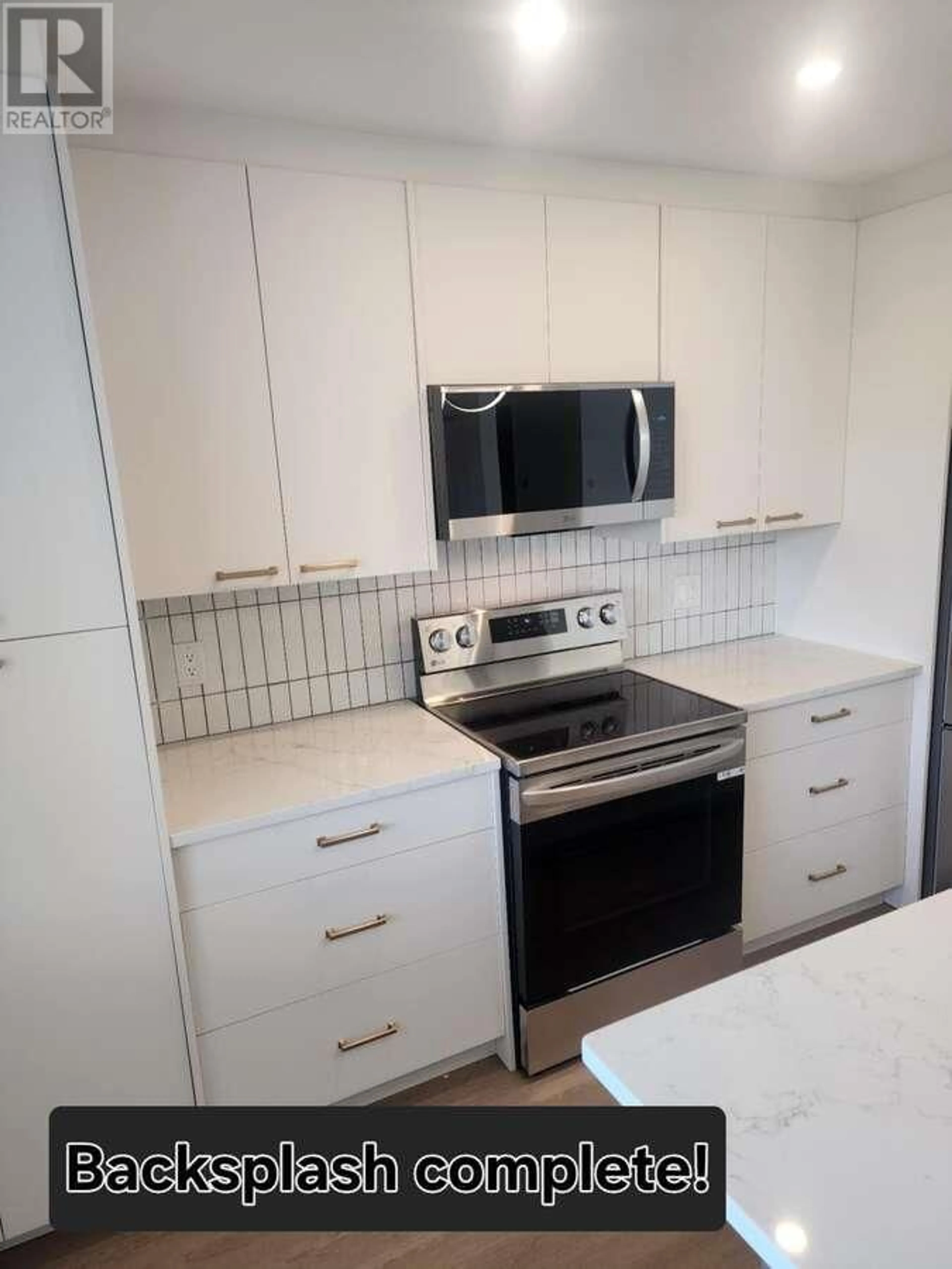 Standard kitchen, unknown for 397 - 1260 RAYMER AVENUE, Kelowna British Columbia V1W3S7