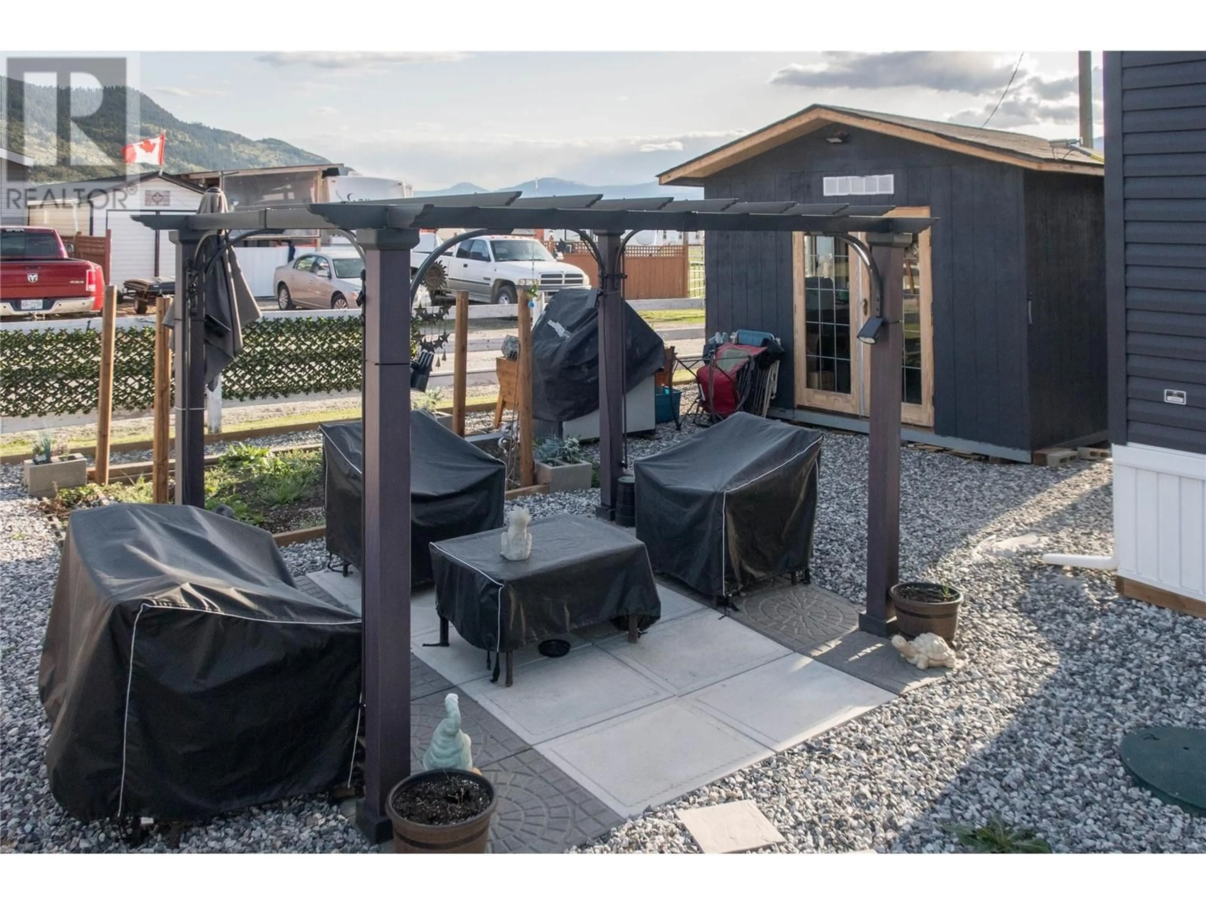 Patio, street for 111 - 67 ANTOINE ROAD, Vernon British Columbia V1H2A3