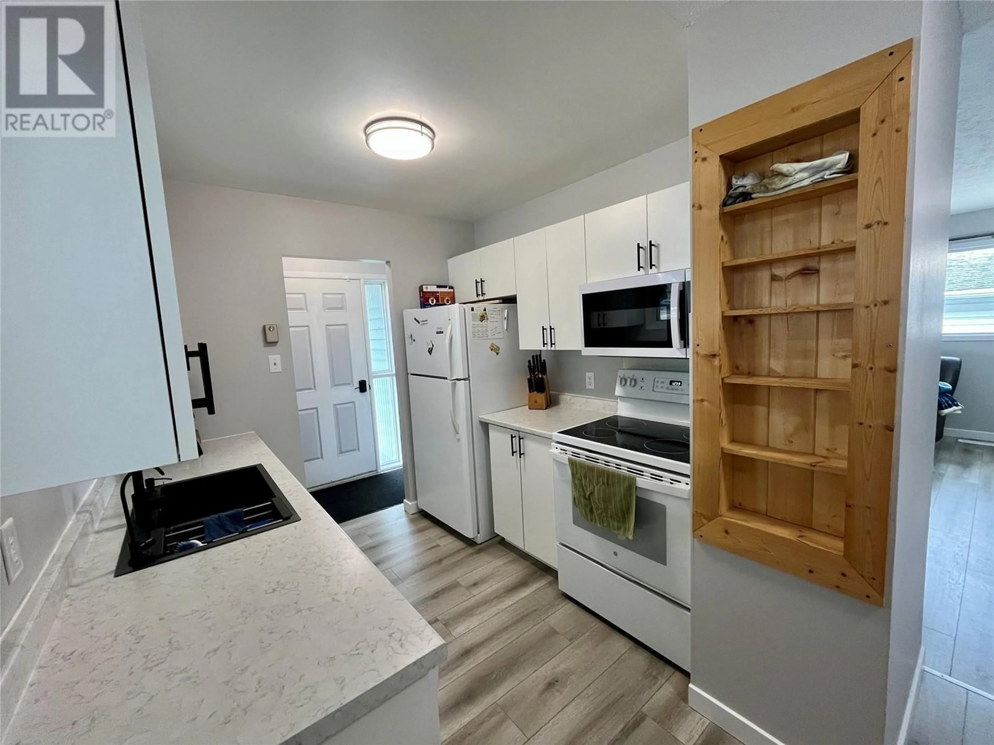 Standard kitchen, unknown for 127 FELLERS AVENUE, Tumbler Ridge British Columbia V0C2W0