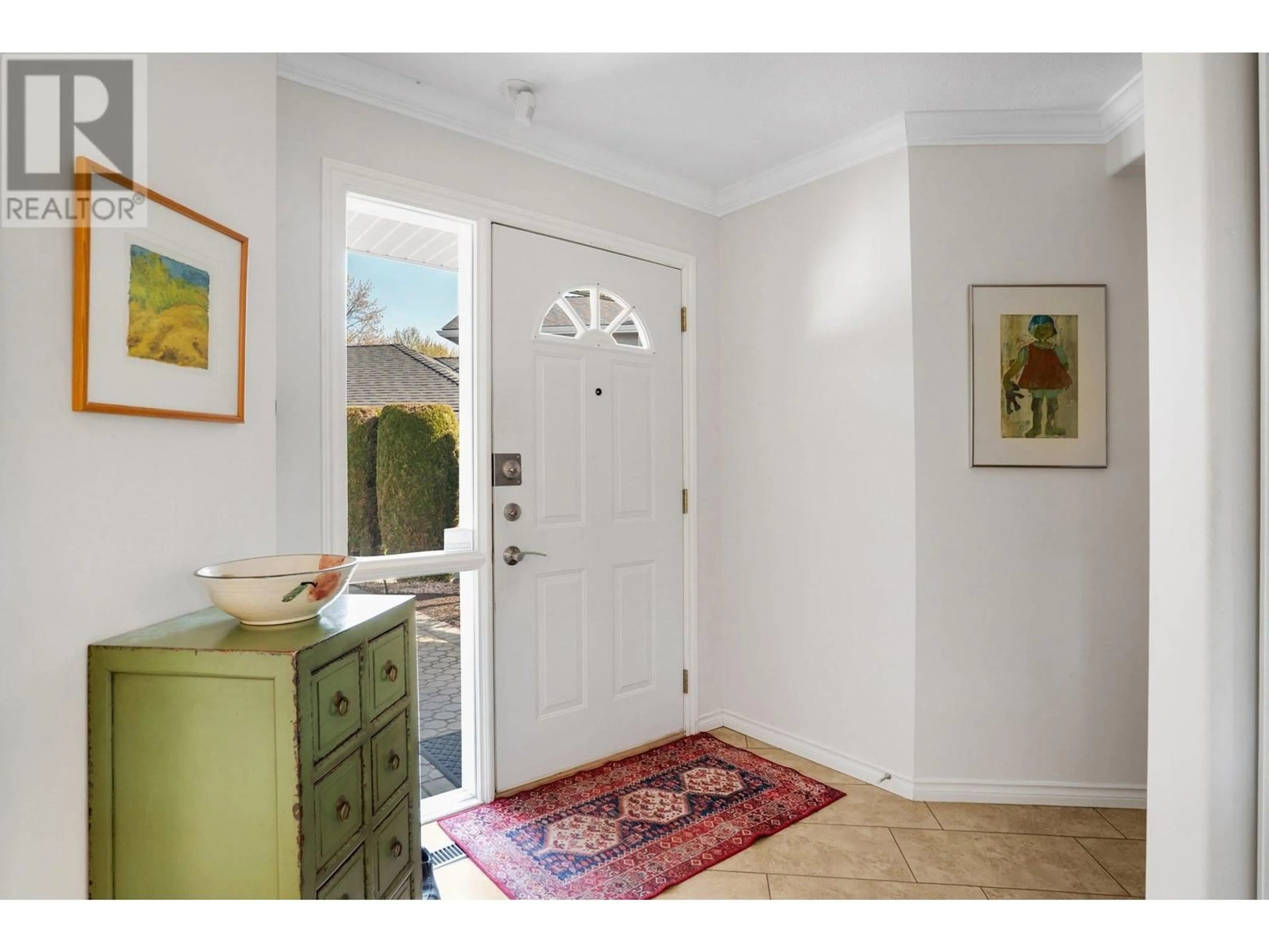 Indoor entryway for 9 - 3775 SPRINGBROOK ROAD, Kelowna British Columbia V1W4A3