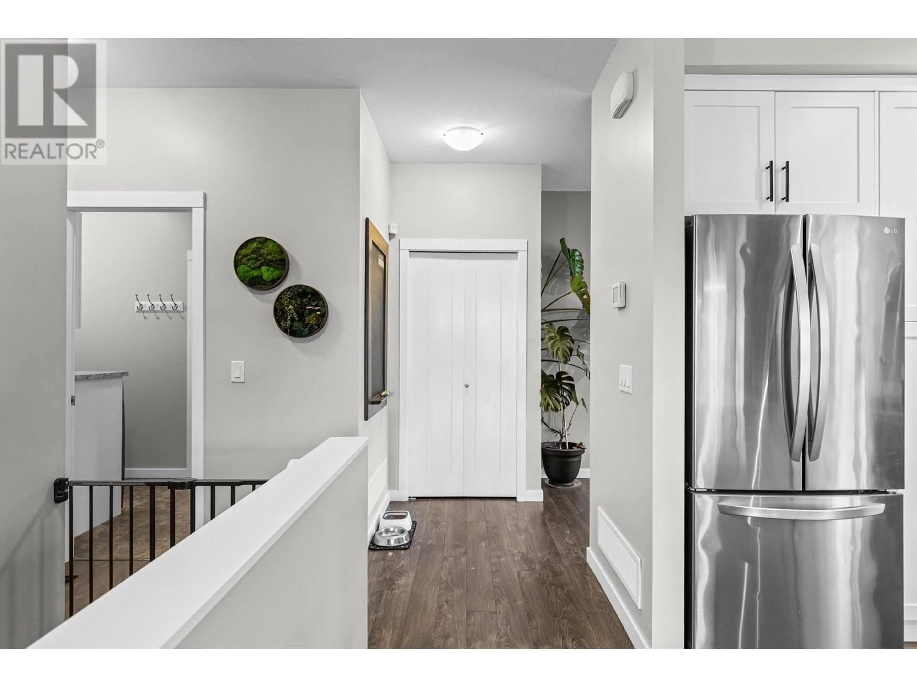 Indoor entryway for 40 - 625 BOYNTON PLACE, Kelowna British Columbia V1Y0B5