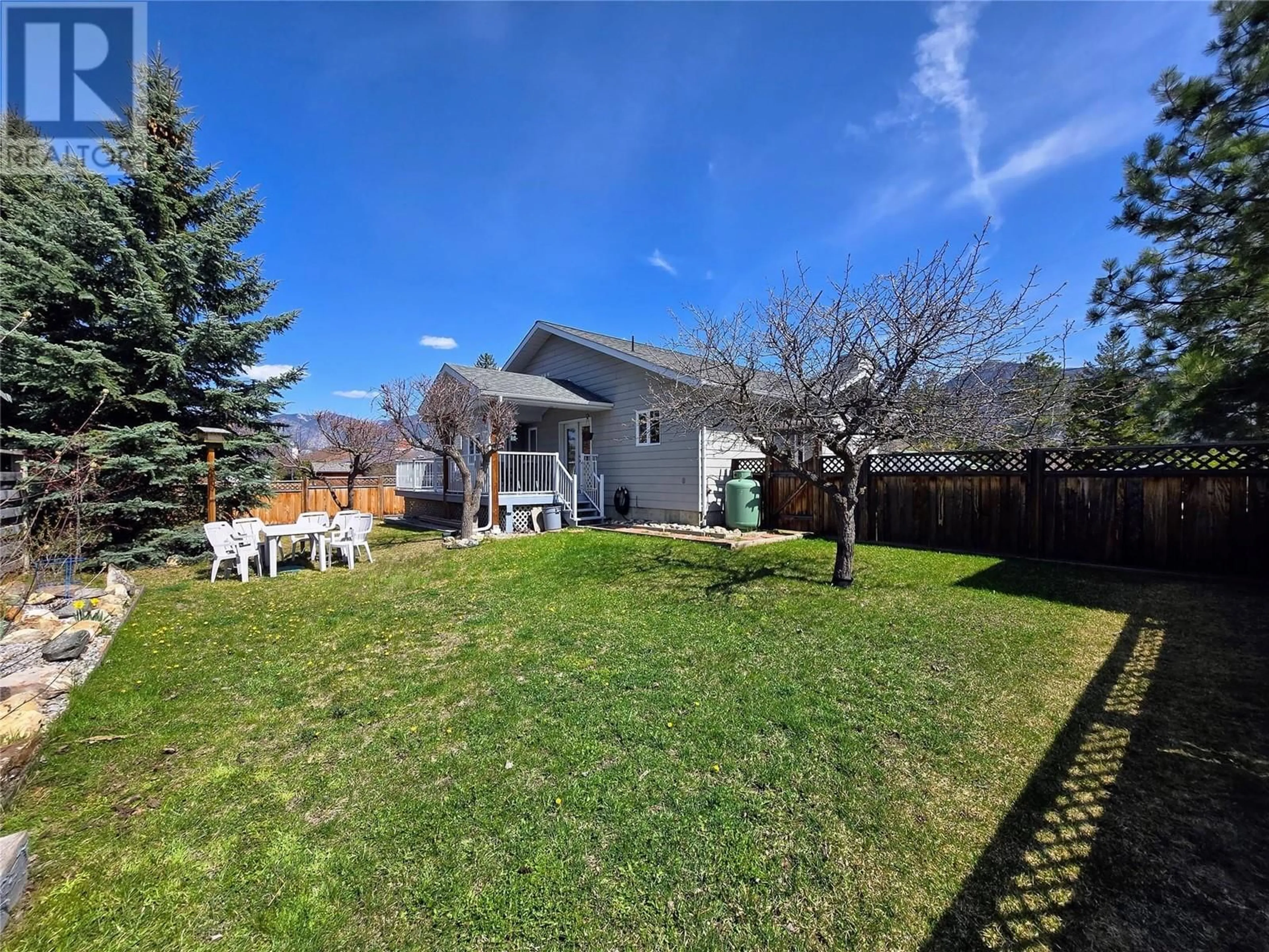 A pic from outside/outdoor area/front of a property/back of a property/a pic from drone, unknown for 1606 2ND AVENUE, Invermere British Columbia V0A1K4