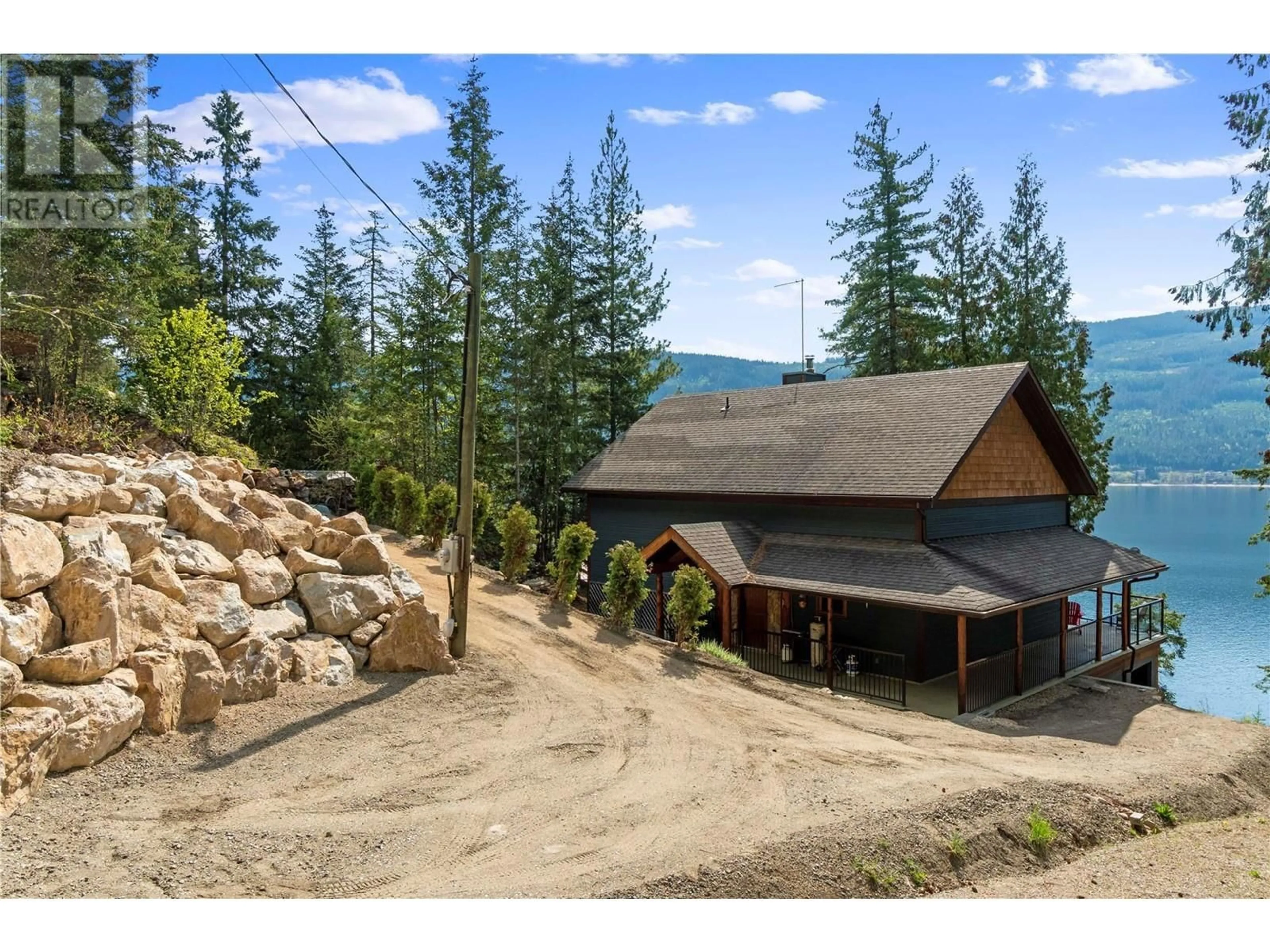 A pic from outside/outdoor area/front of a property/back of a property/a pic from drone, mountain view for 6 - 6432 SUNNYBRAE CANOE POINT ROAD, Tappen British Columbia V0E2X1