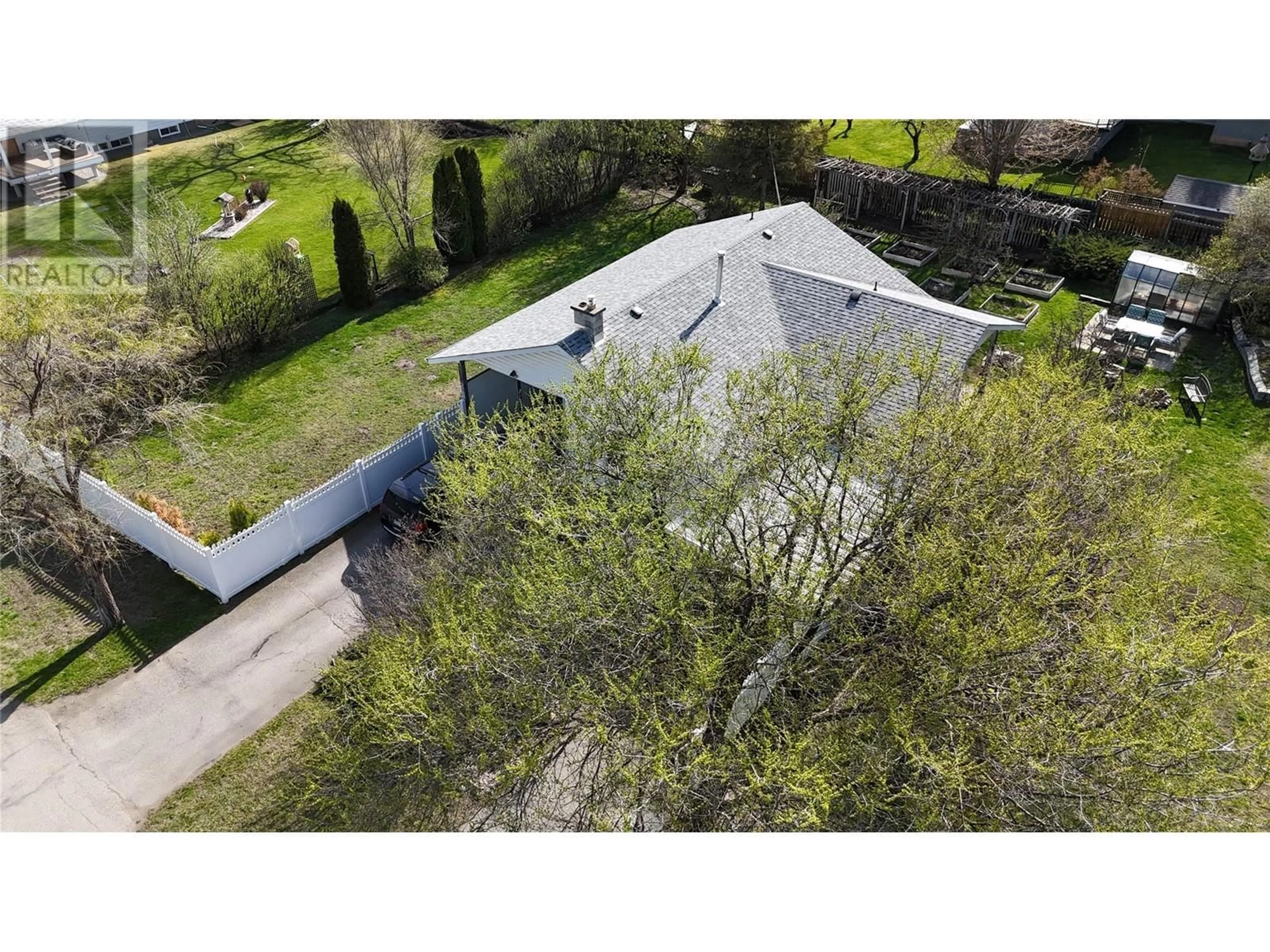 A pic from outside/outdoor area/front of a property/back of a property/a pic from drone, unknown for 4975 VERNON STREET, Grand Forks British Columbia V0H1H5