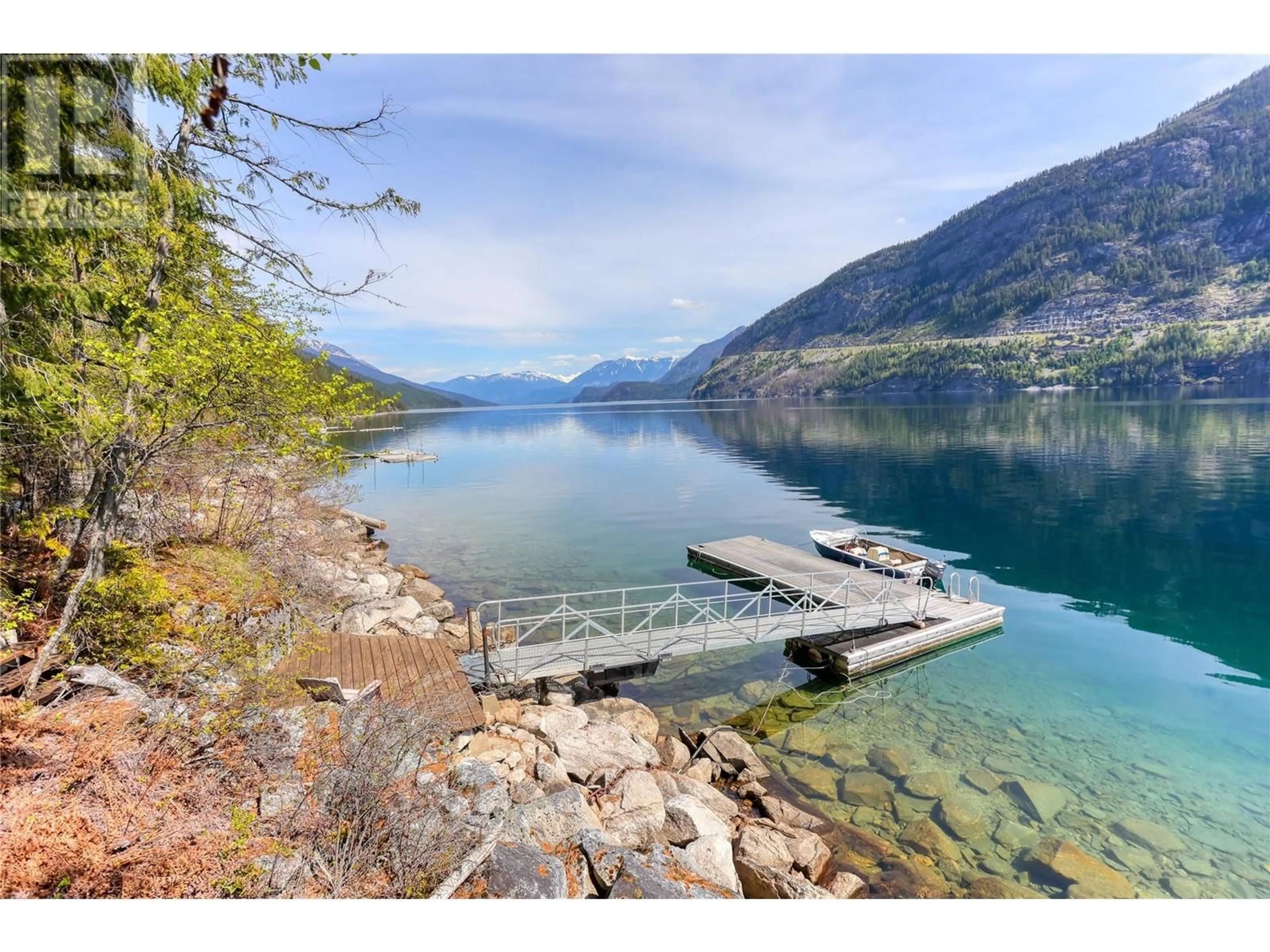 Blurry image for Lot 2 SLOCAN  BOAT ACCESS LAKE, Slocan British Columbia V0G2C0