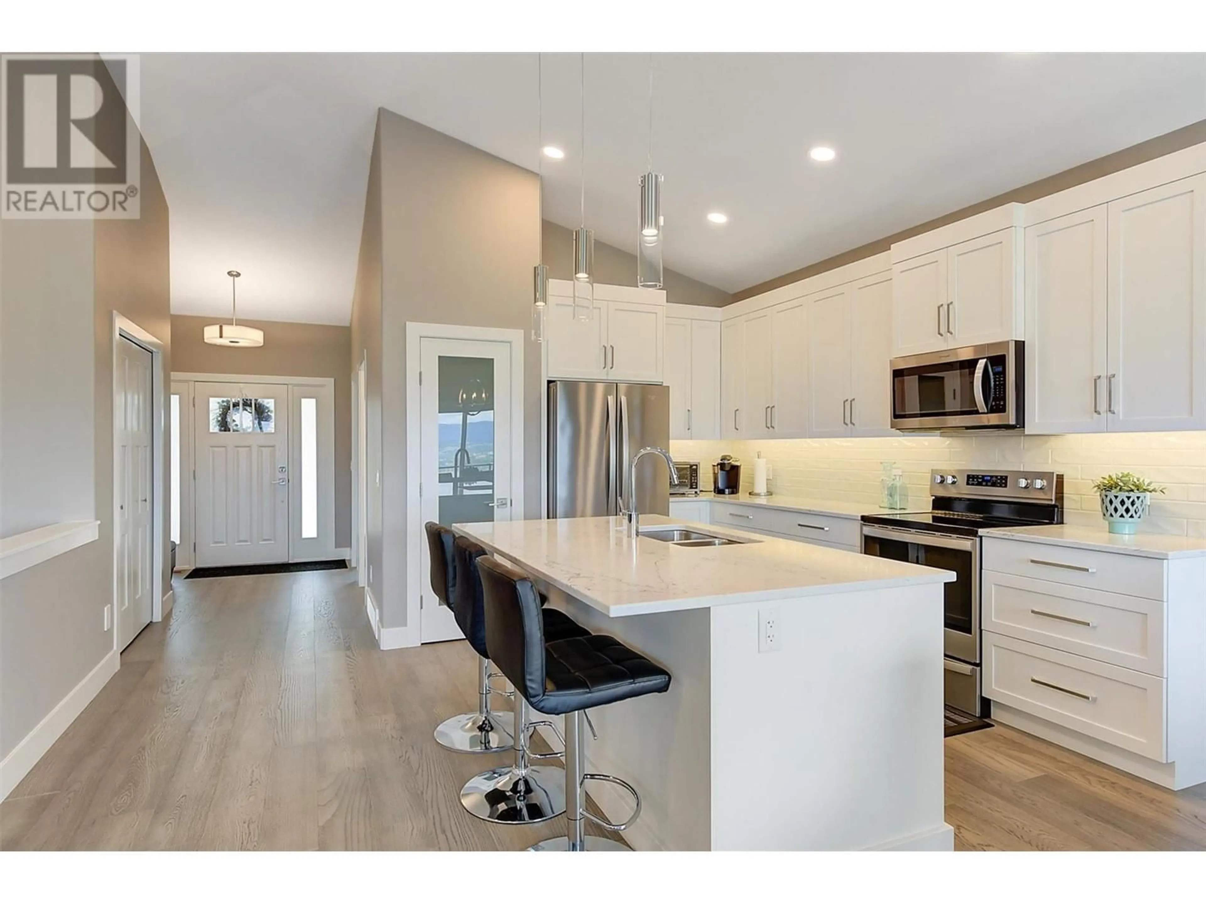 Open concept kitchen, unknown for 3950 CIMARRON DRIVE, Kelowna British Columbia V1X8E4