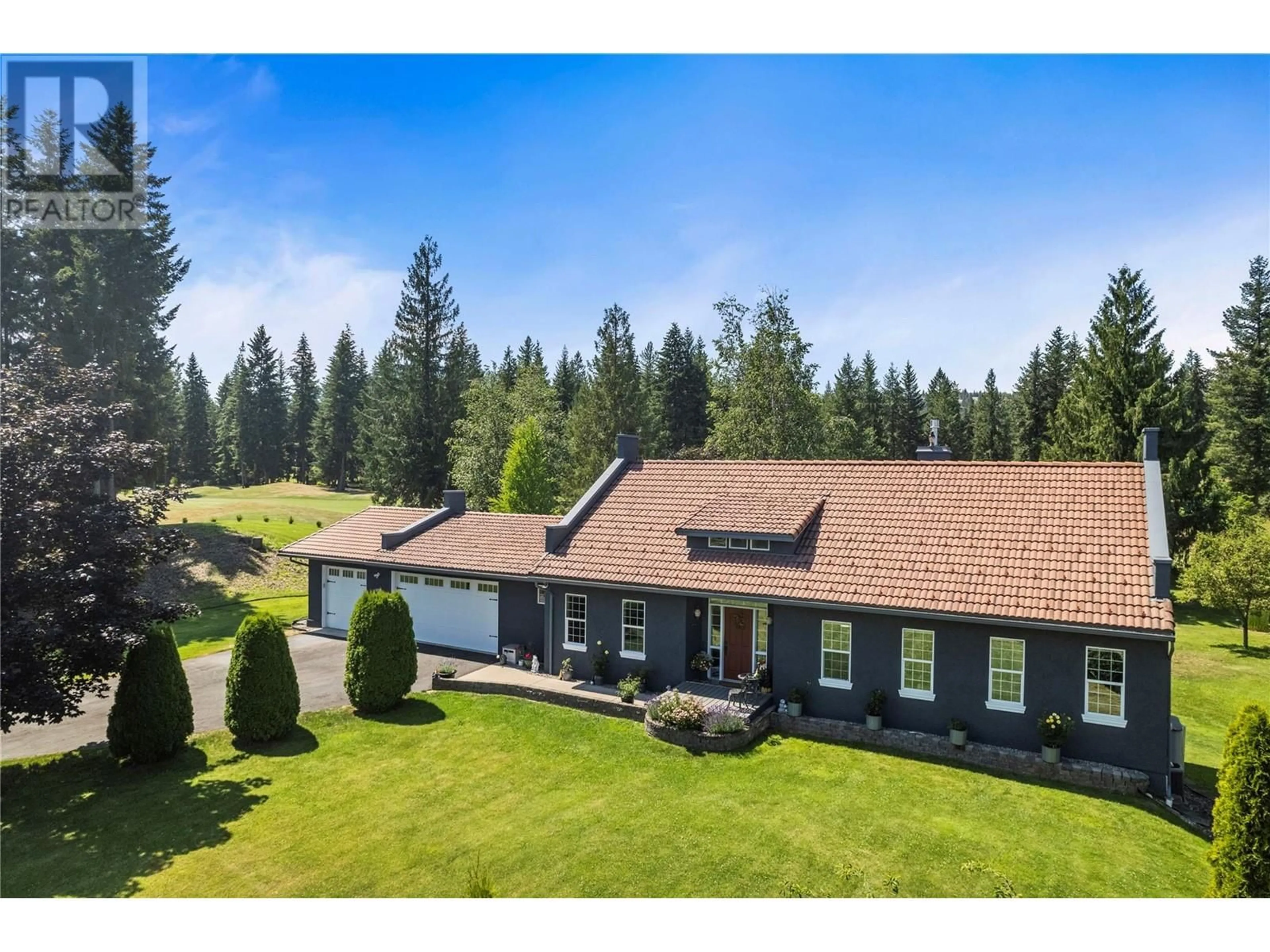 A pic from outside/outdoor area/front of a property/back of a property/a pic from drone, mountain view for 2726 GOLF COURSE DRIVE, Blind Bay British Columbia V0E1H2