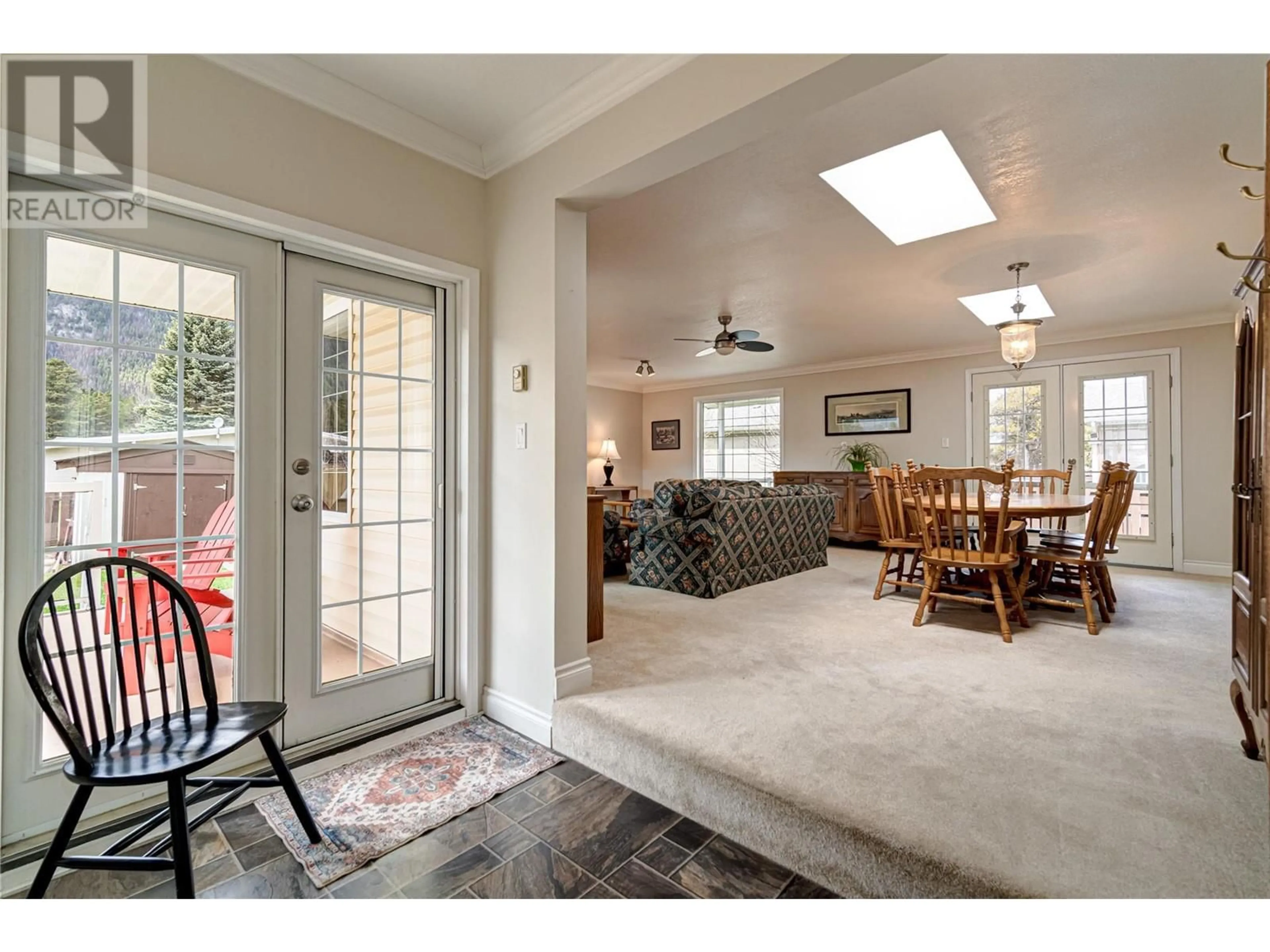 Indoor entryway for 467 ENGELMANN SPRUCE DRIVE, Sparwood British Columbia V0B2G1