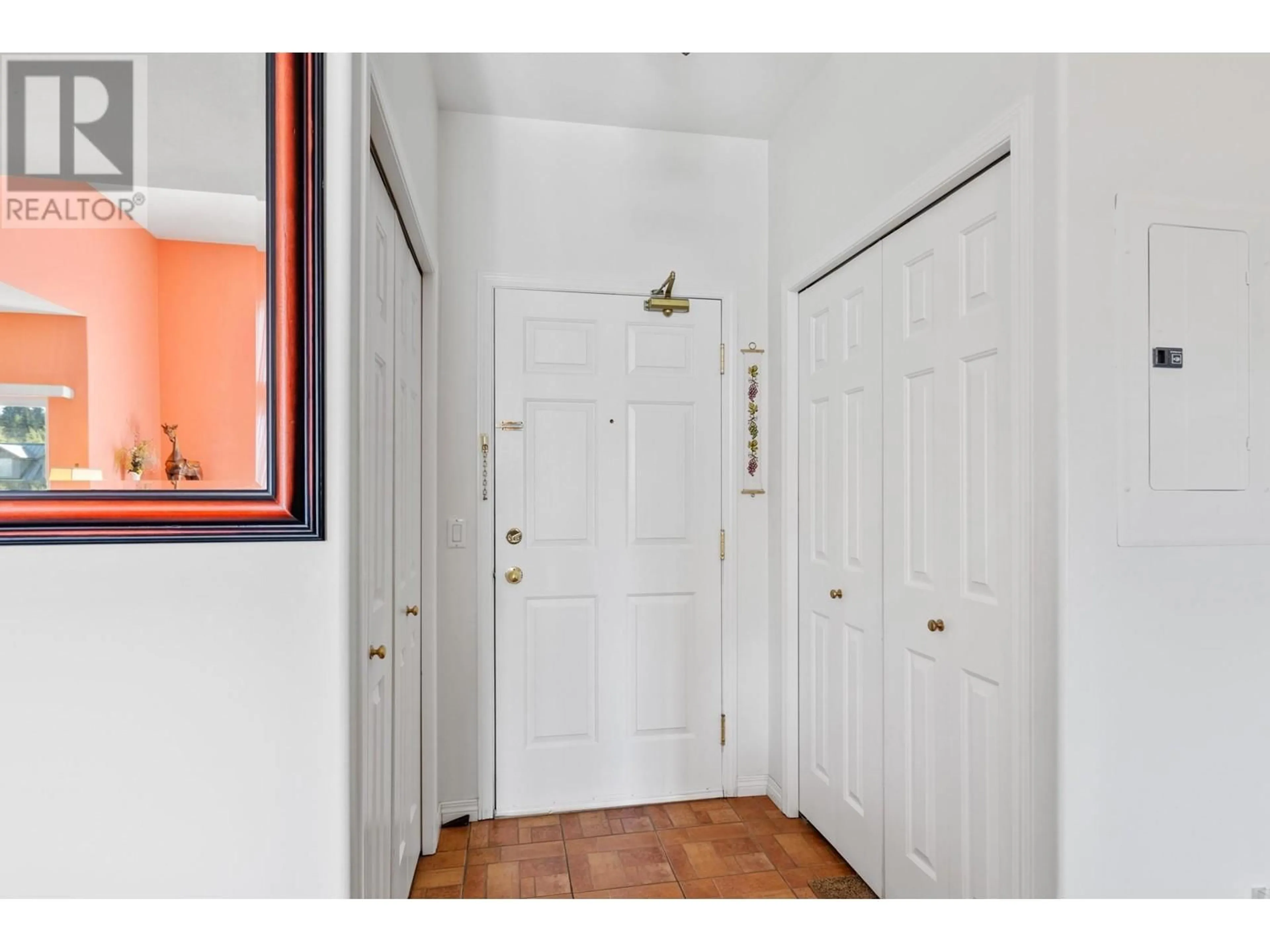 Indoor entryway for 403 - 1950 DURNIN ROAD, Kelowna British Columbia V1X7W6