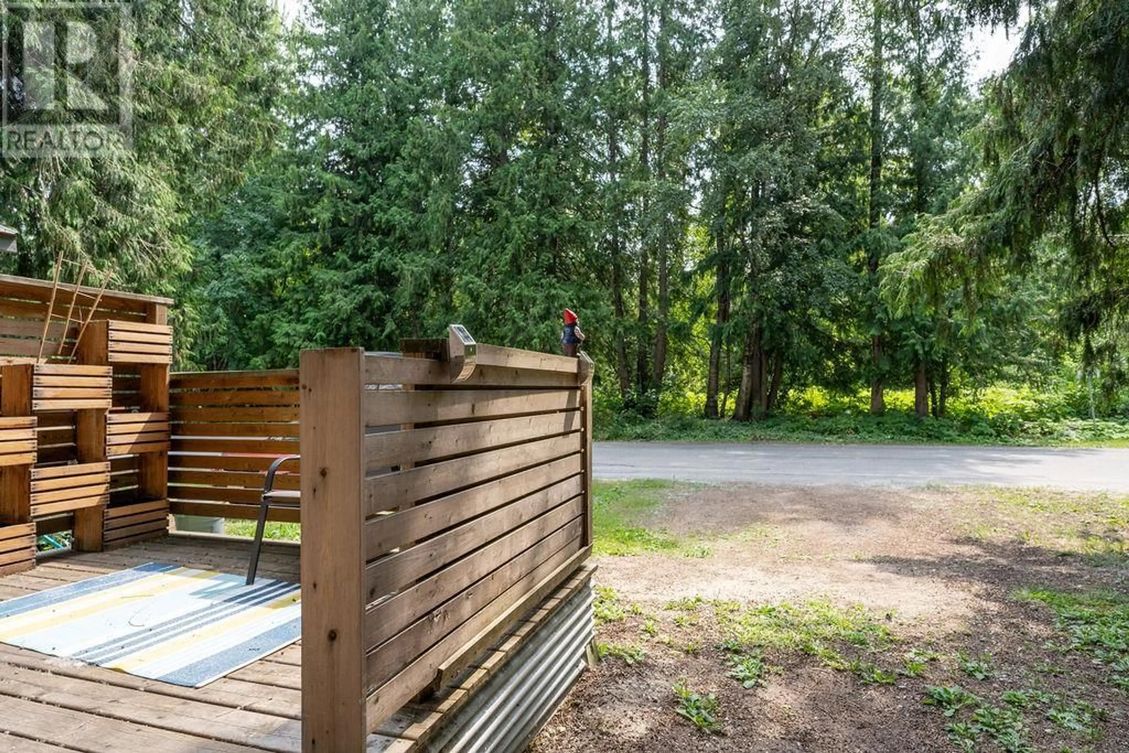 Patio, forest/trees view for 4 - 1079 LUNDELL ROAD, Revelstoke British Columbia V0E2S0
