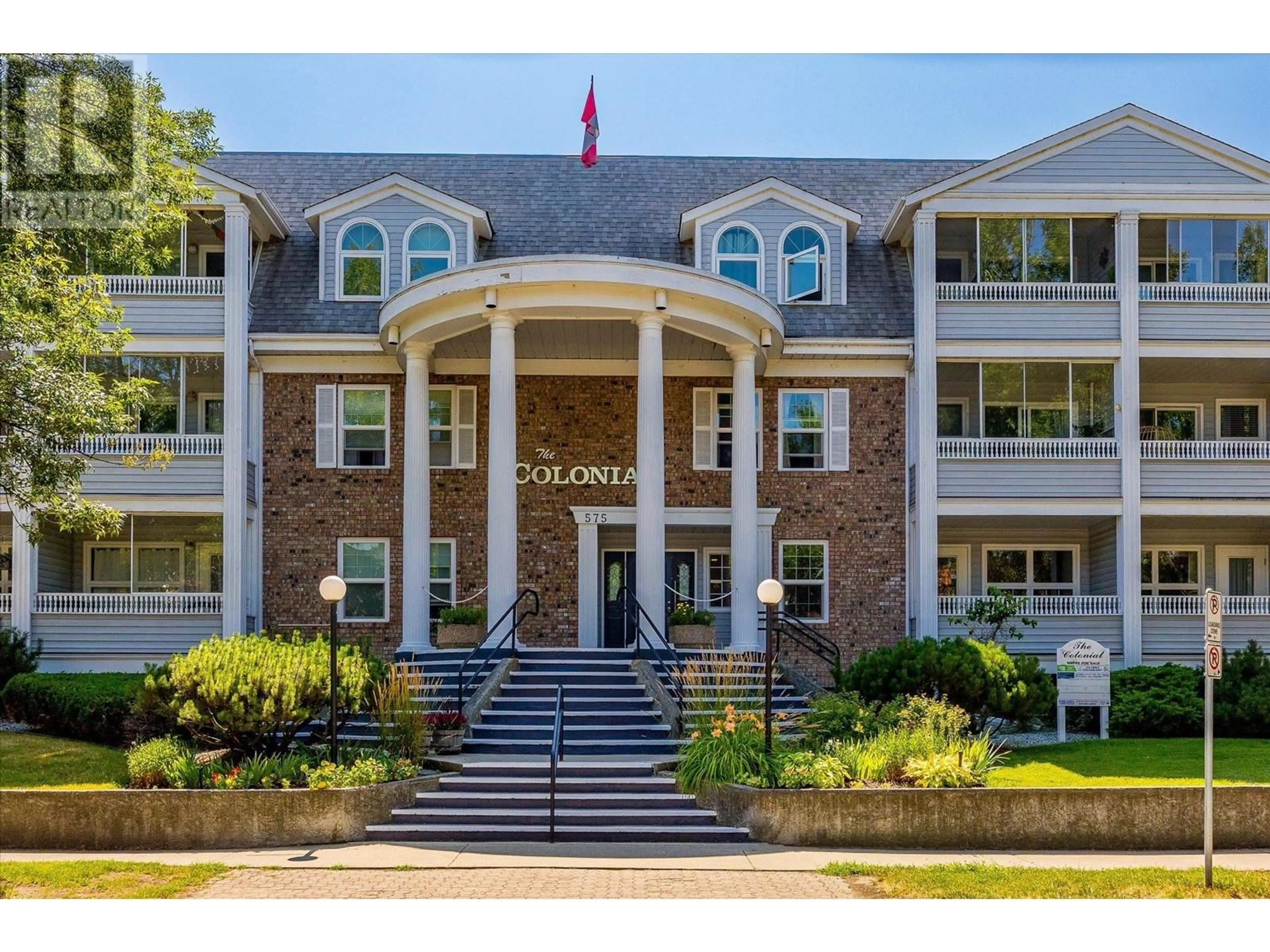 Indoor foyer for 122 - 575 SUTHERLAND AVENUE, Kelowna British Columbia V1Y8V1