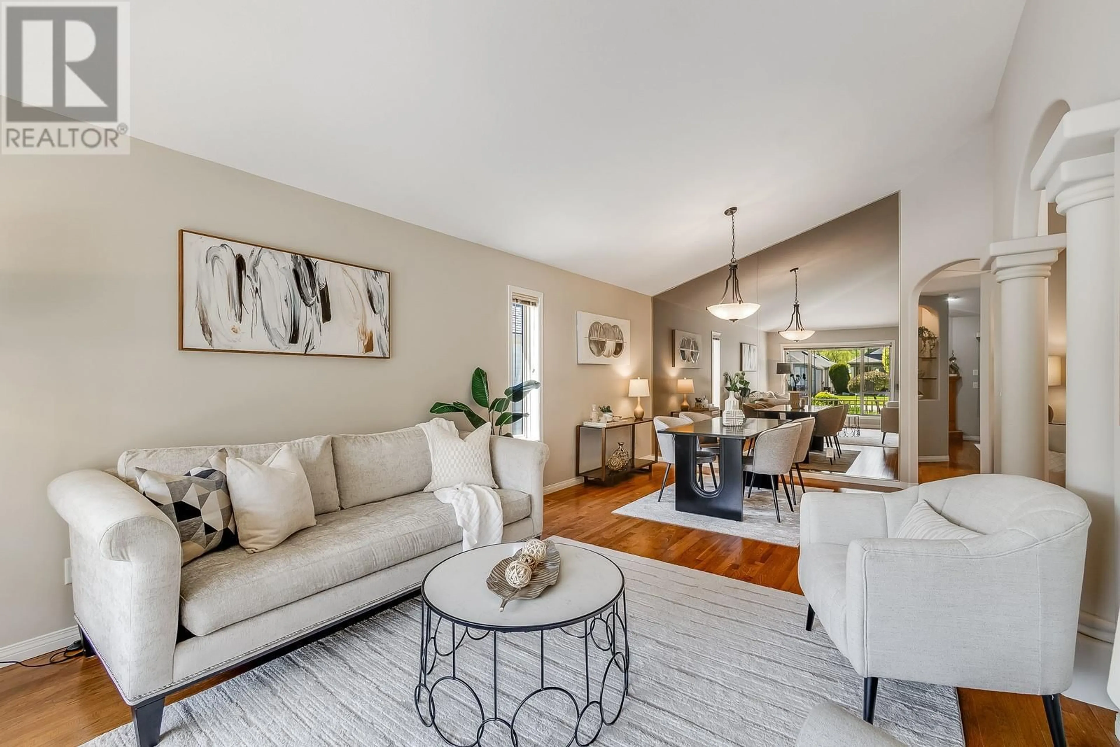 Living room with furniture, unknown for 414 - 550 YATES ROAD, Kelowna British Columbia V1V1Z4