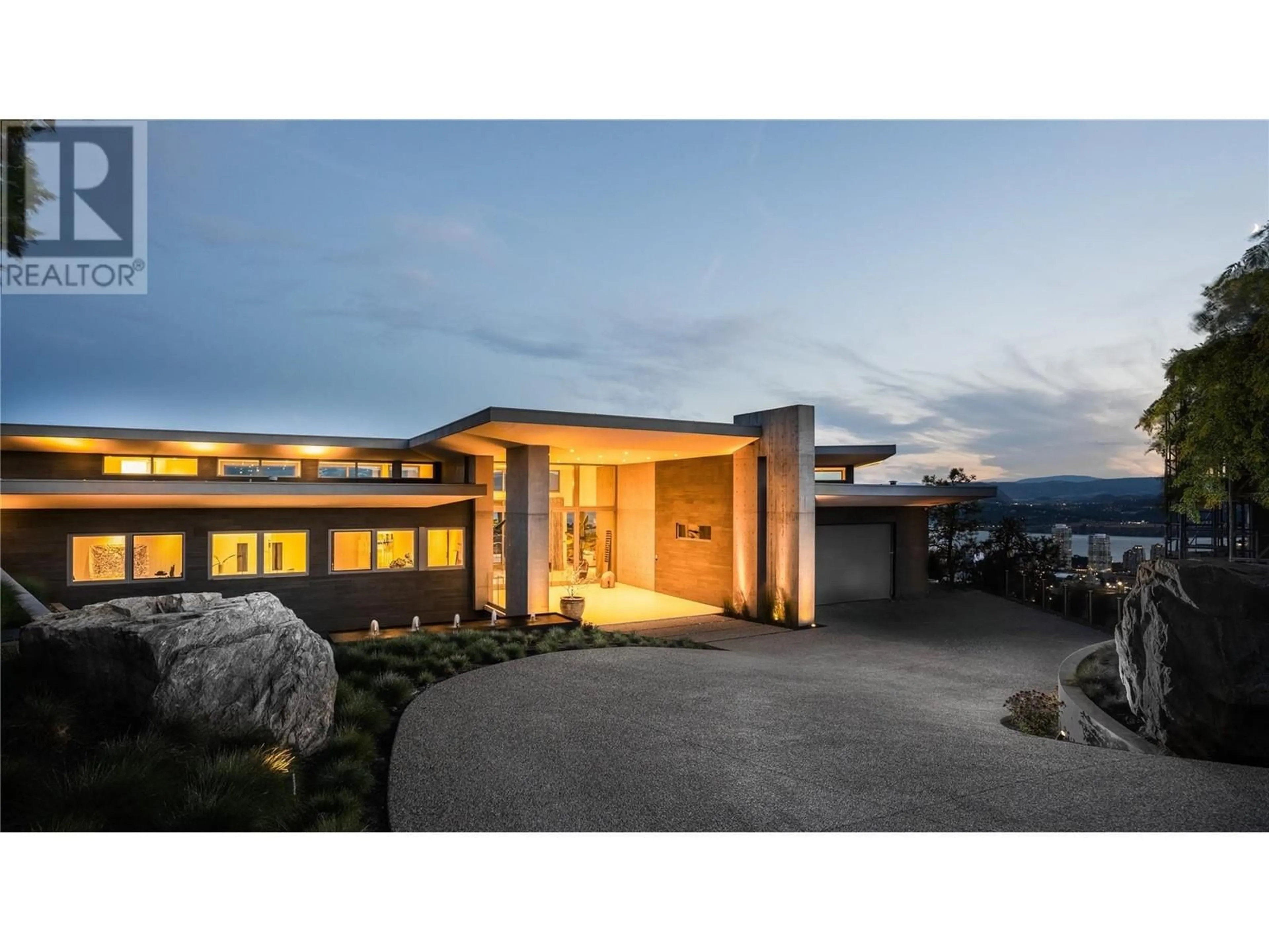 Unknown for 764 ROCKCLIFFE PLACE, Kelowna British Columbia V1V2Y3