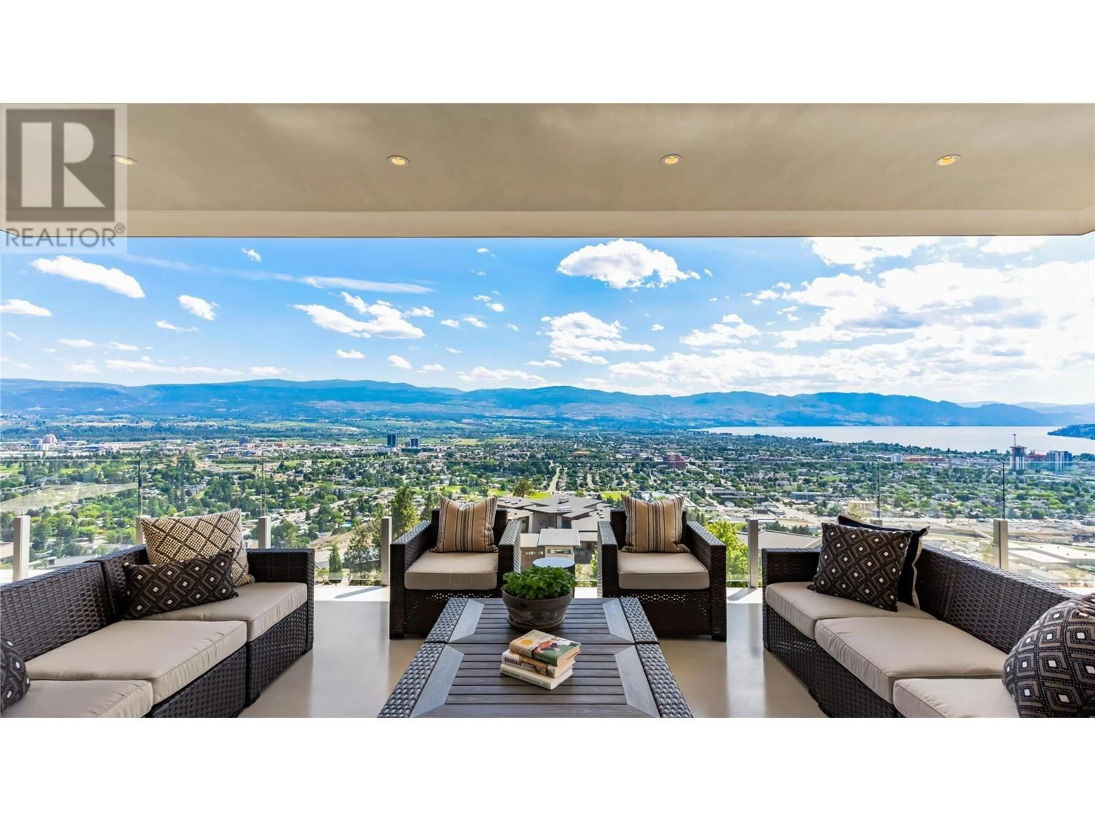 Unknown for 764 ROCKCLIFFE PLACE, Kelowna British Columbia V1V2Y3