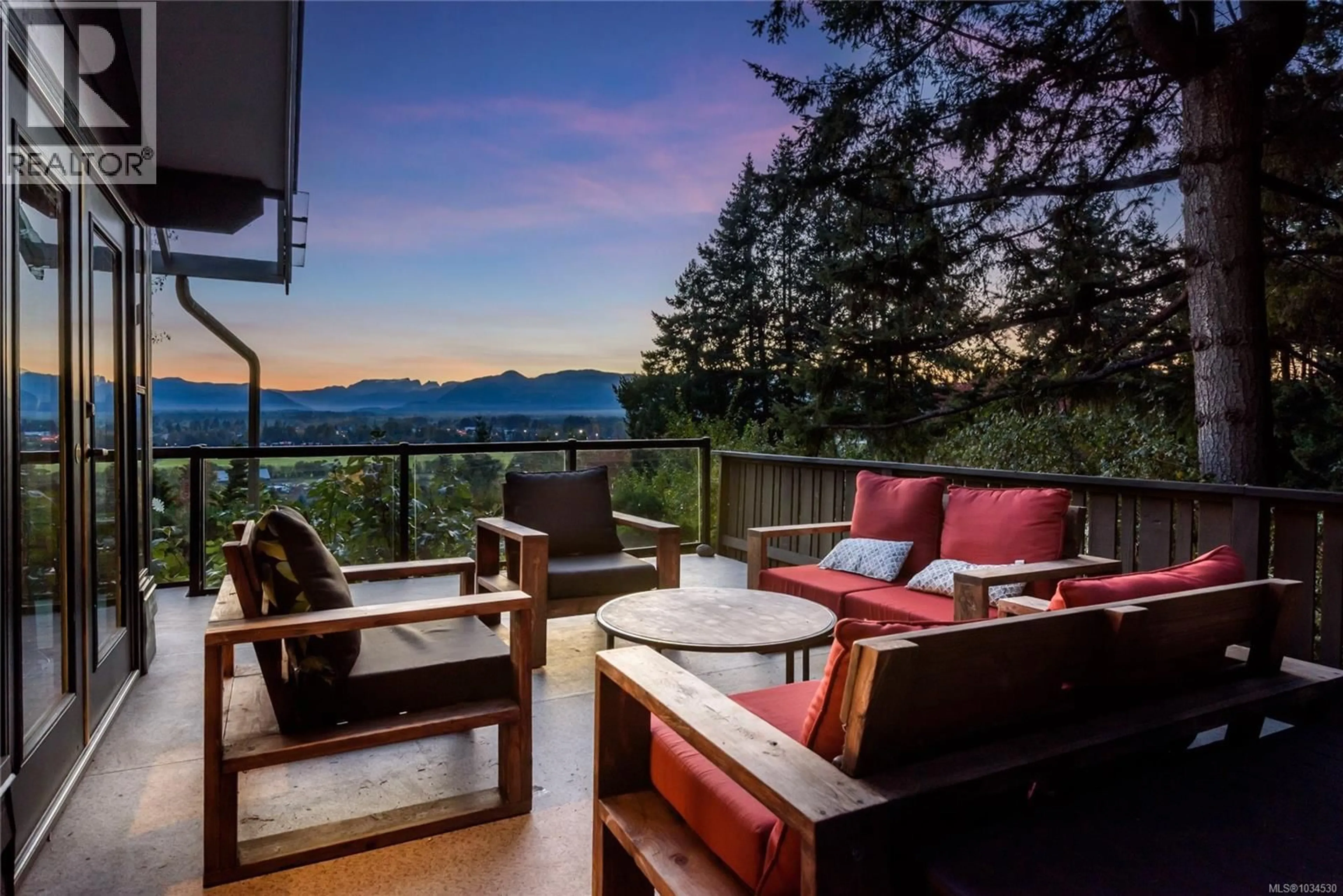 Patio, mountain view for 1165 GLEN URQUHART DRIVE, Courtenay British Columbia V9N3Y3