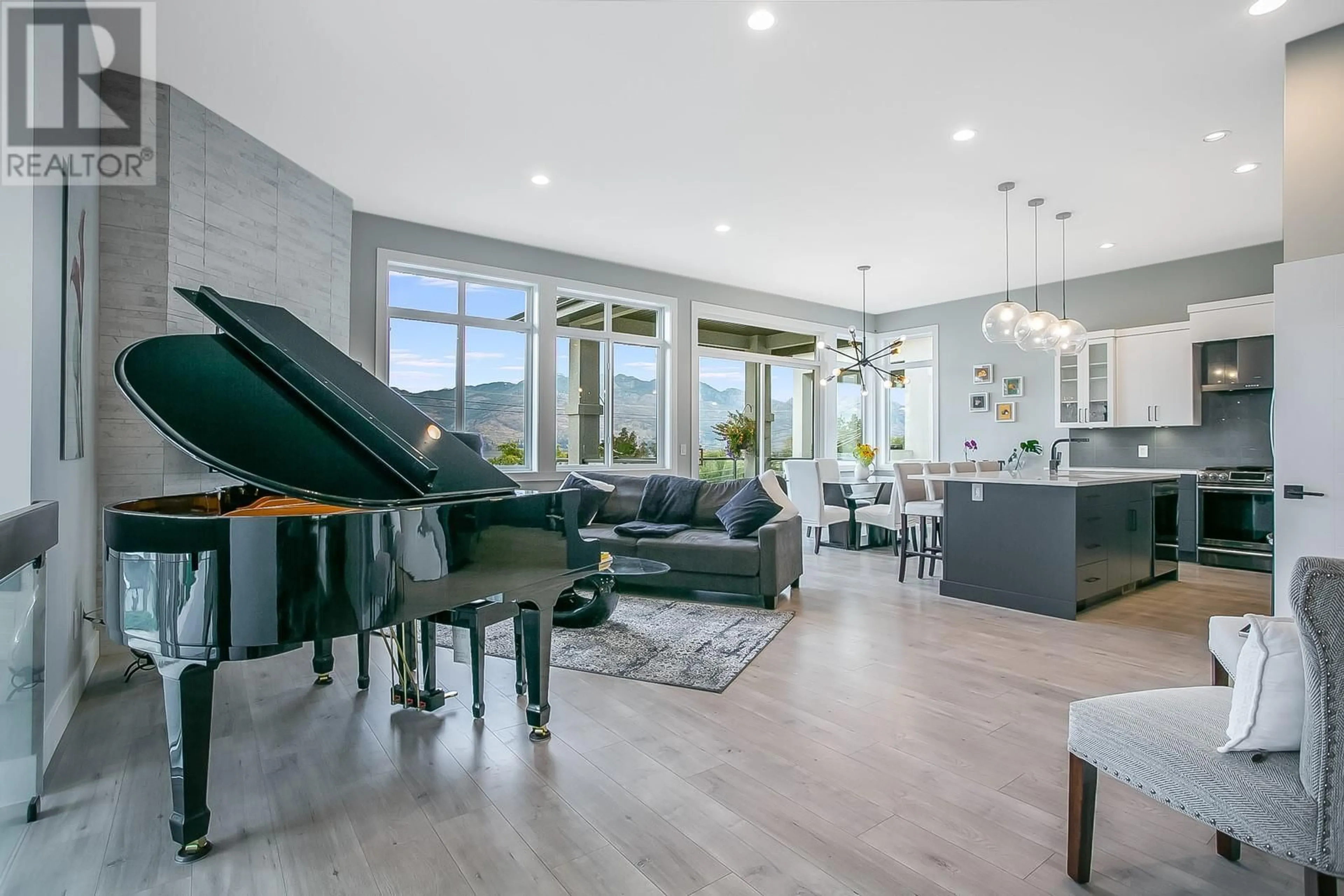 Open concept kitchen, unknown for 3953 BEACHVIEW DRIVE, West Kelowna British Columbia V4T2K1