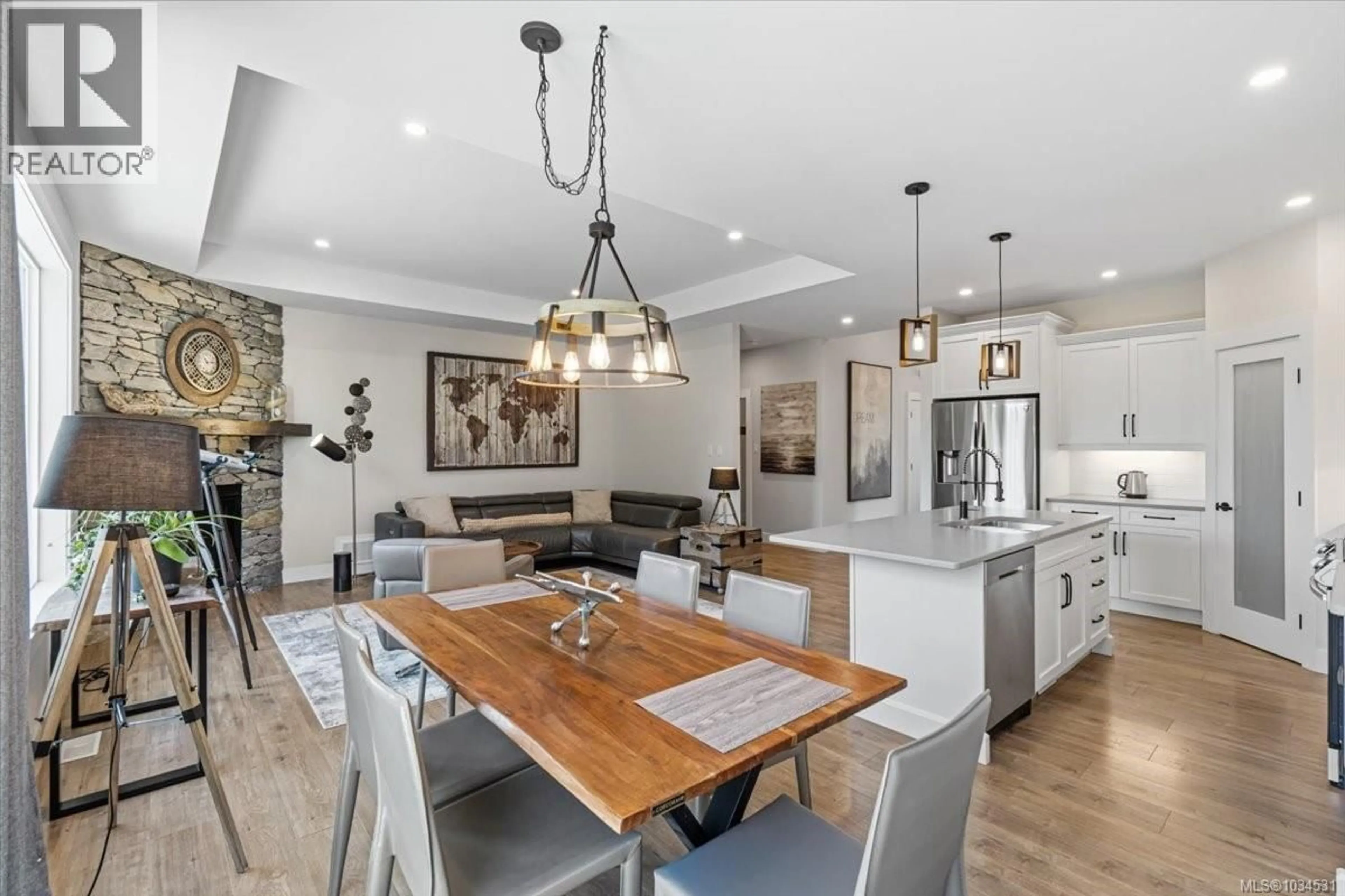 Open concept kitchen, unknown for 136 GOLDEN OAKS CRESCENT, Nanaimo British Columbia V9T0K8