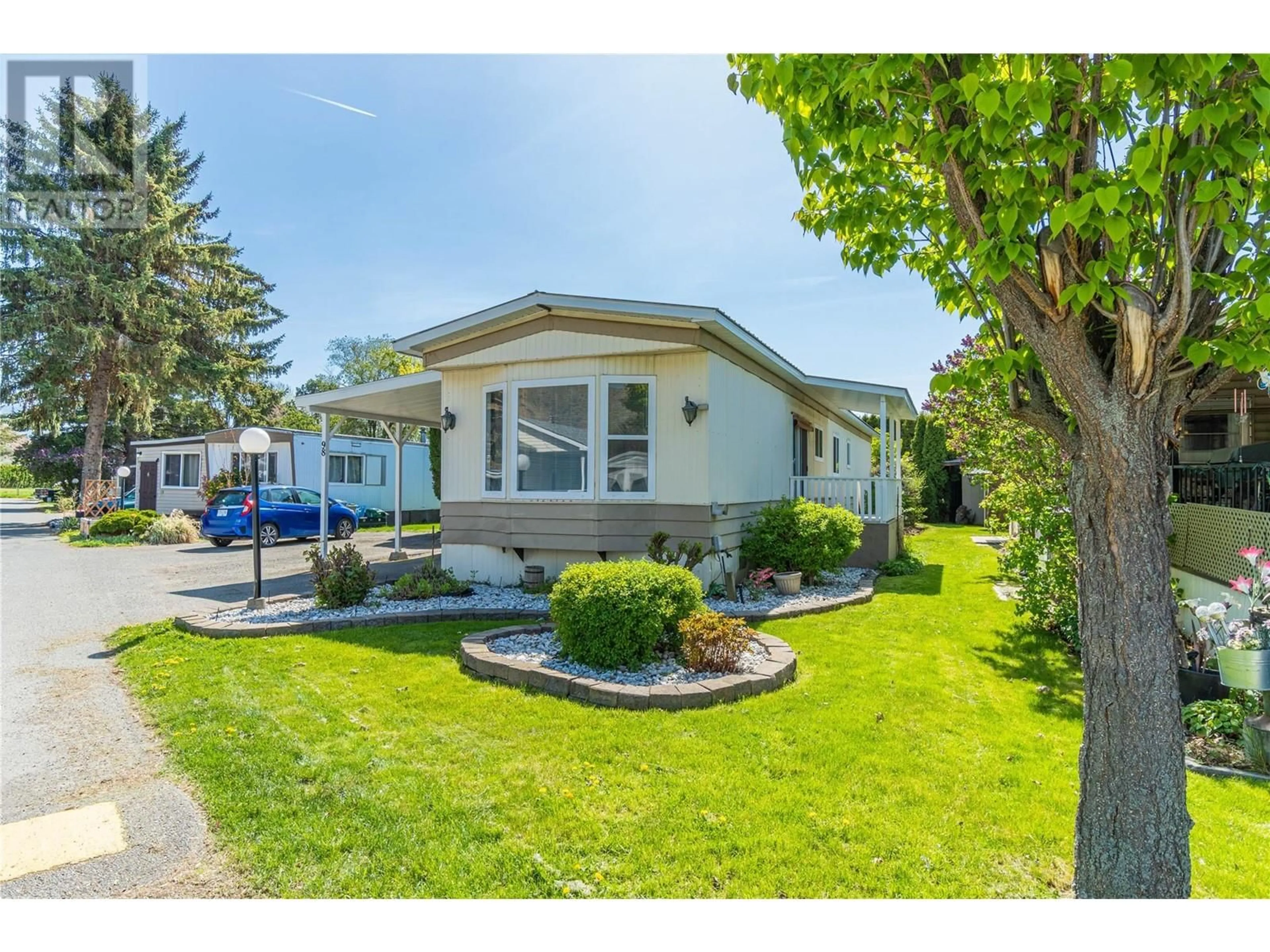 Home with vinyl exterior material, street for 98 - 2401 ORD ROAD, Kamloops British Columbia V2B7V8