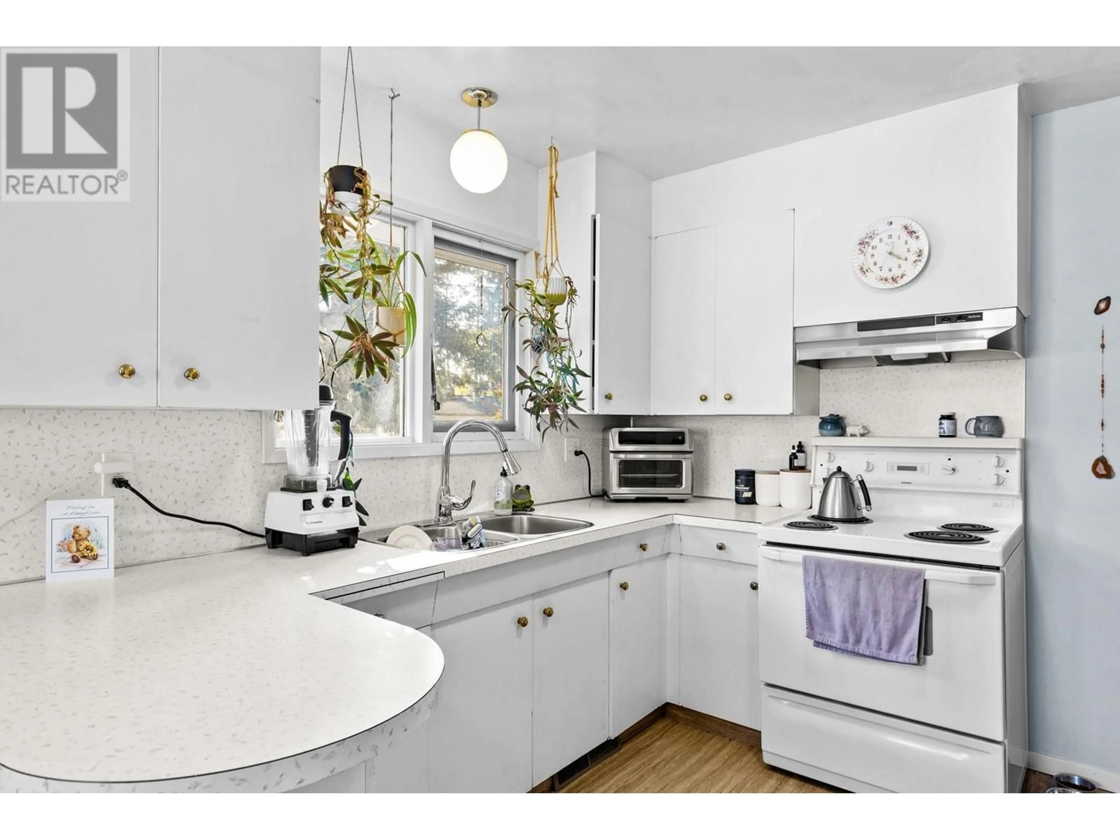 Unknown for 2300 43 AVENUE, Vernon British Columbia V1T3K5