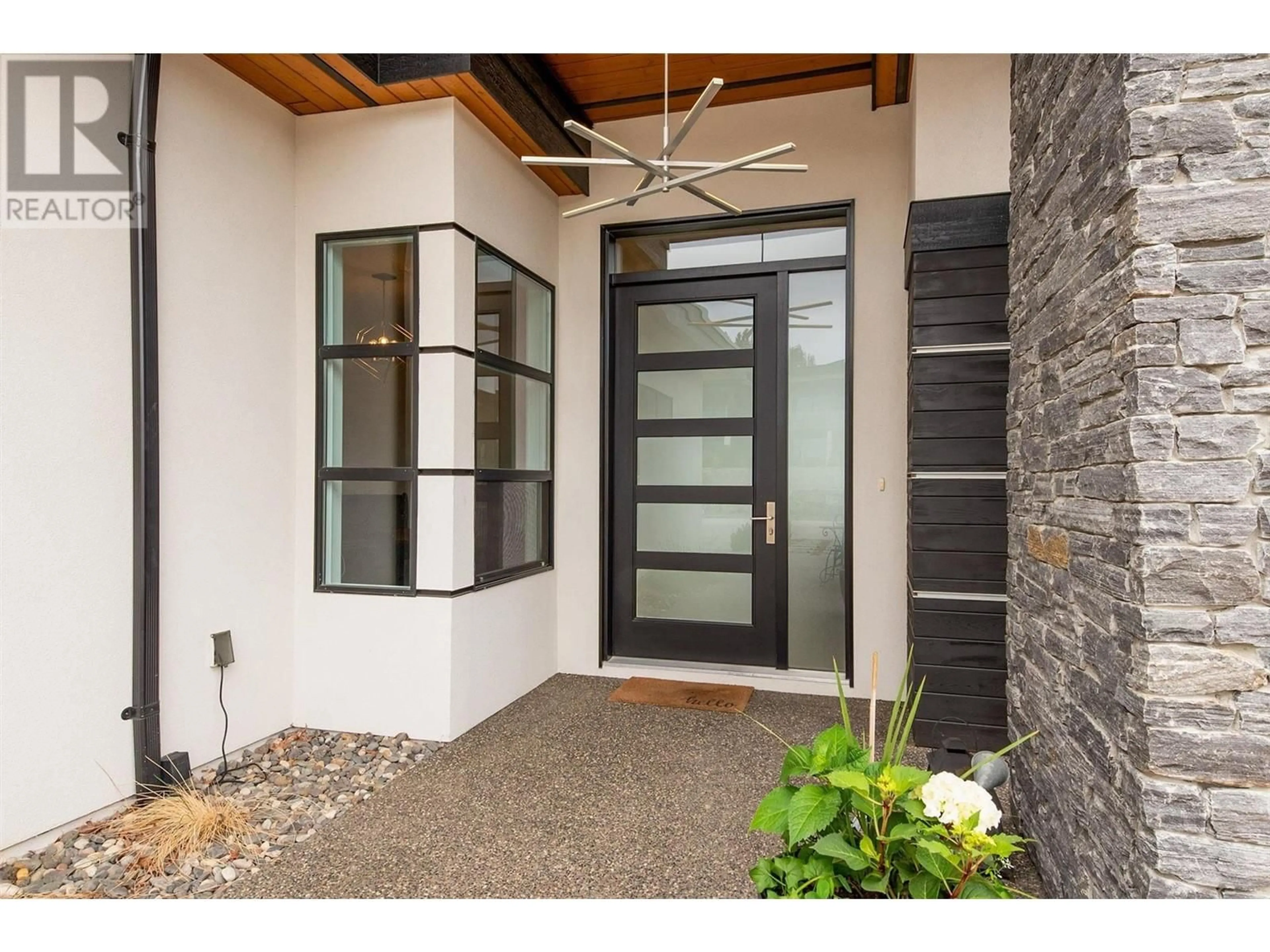 Indoor entryway for 9728 CENTRESTONE CRESCENT, Lake Country British Columbia V4V0A5
