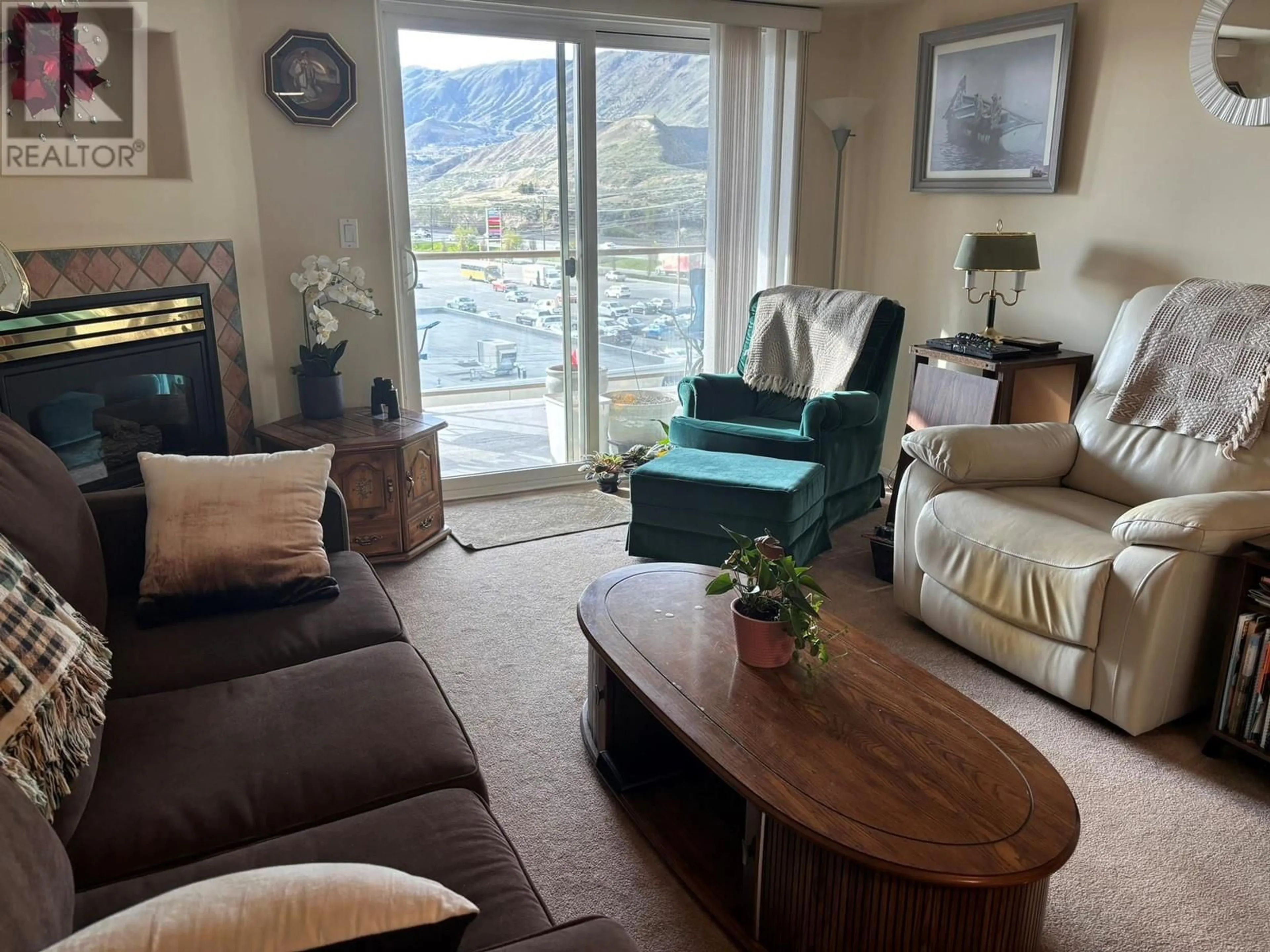 Living room with furniture, unknown for 304 - 2169 FLAMINGO ROAD, Kamloops British Columbia V2C4J8