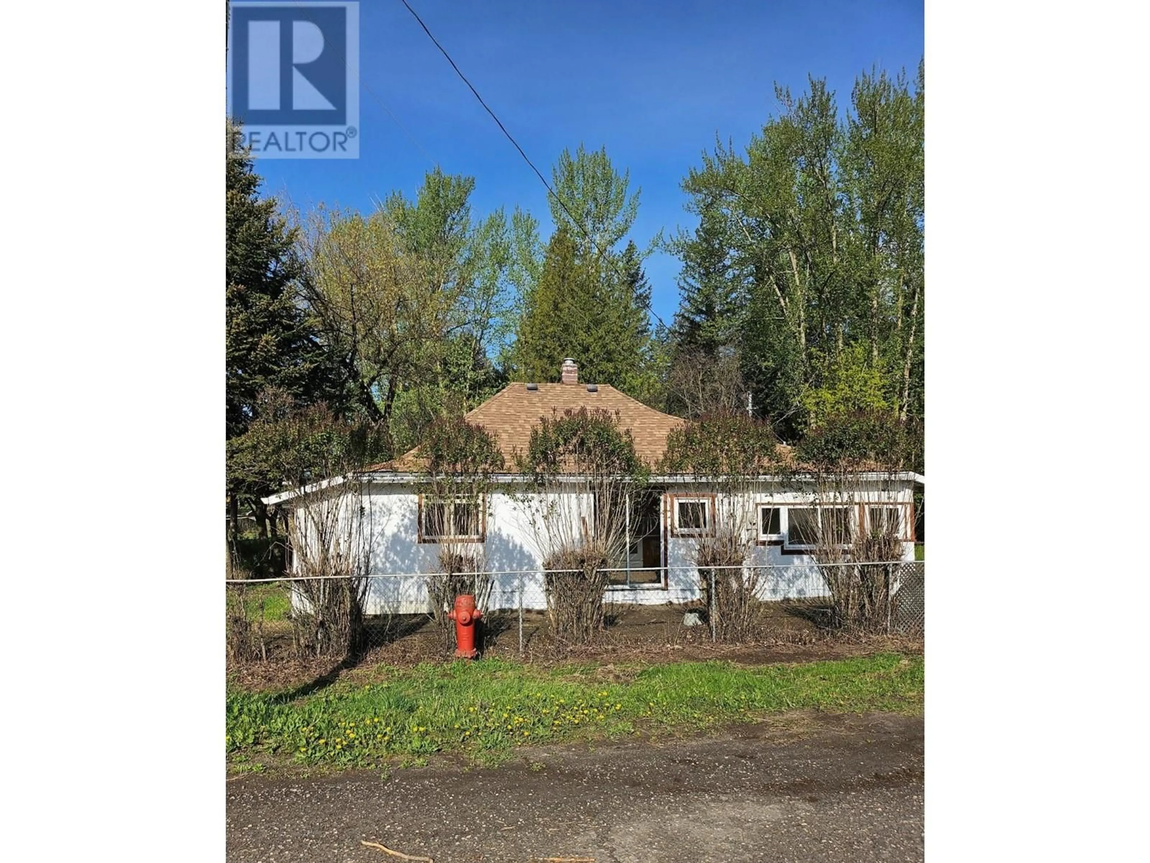 A pic from outside/outdoor area/front of a property/back of a property/a pic from drone, street for 2946 SEAMAN ROAD, Falkland British Columbia V0E1W0