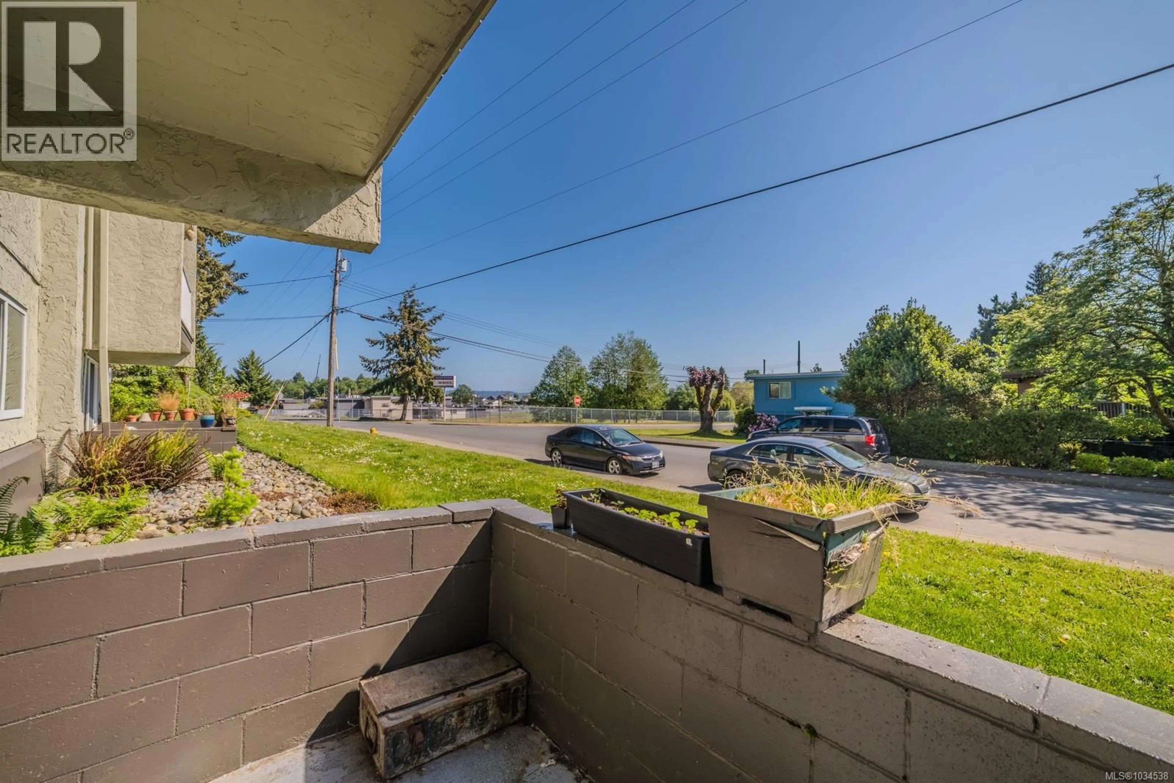 Patio, water/lake/river/ocean view for 103 - 3040 PINE STREET, Chemainus British Columbia V0R1K0