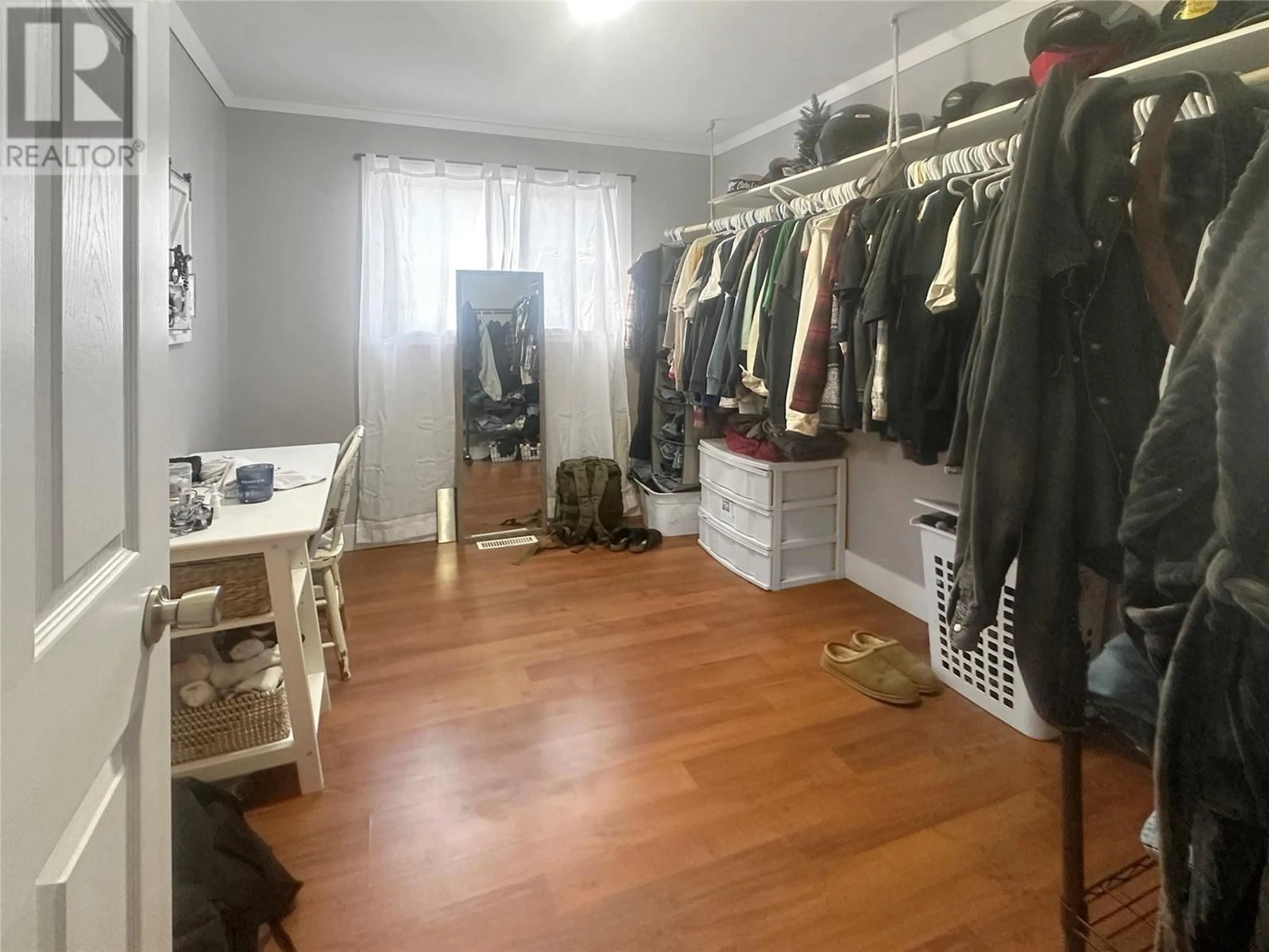 Storage room or clothes room or walk-in closet for 709 22ND AVENUE NORTH, Cranbrook British Columbia V1C5J1