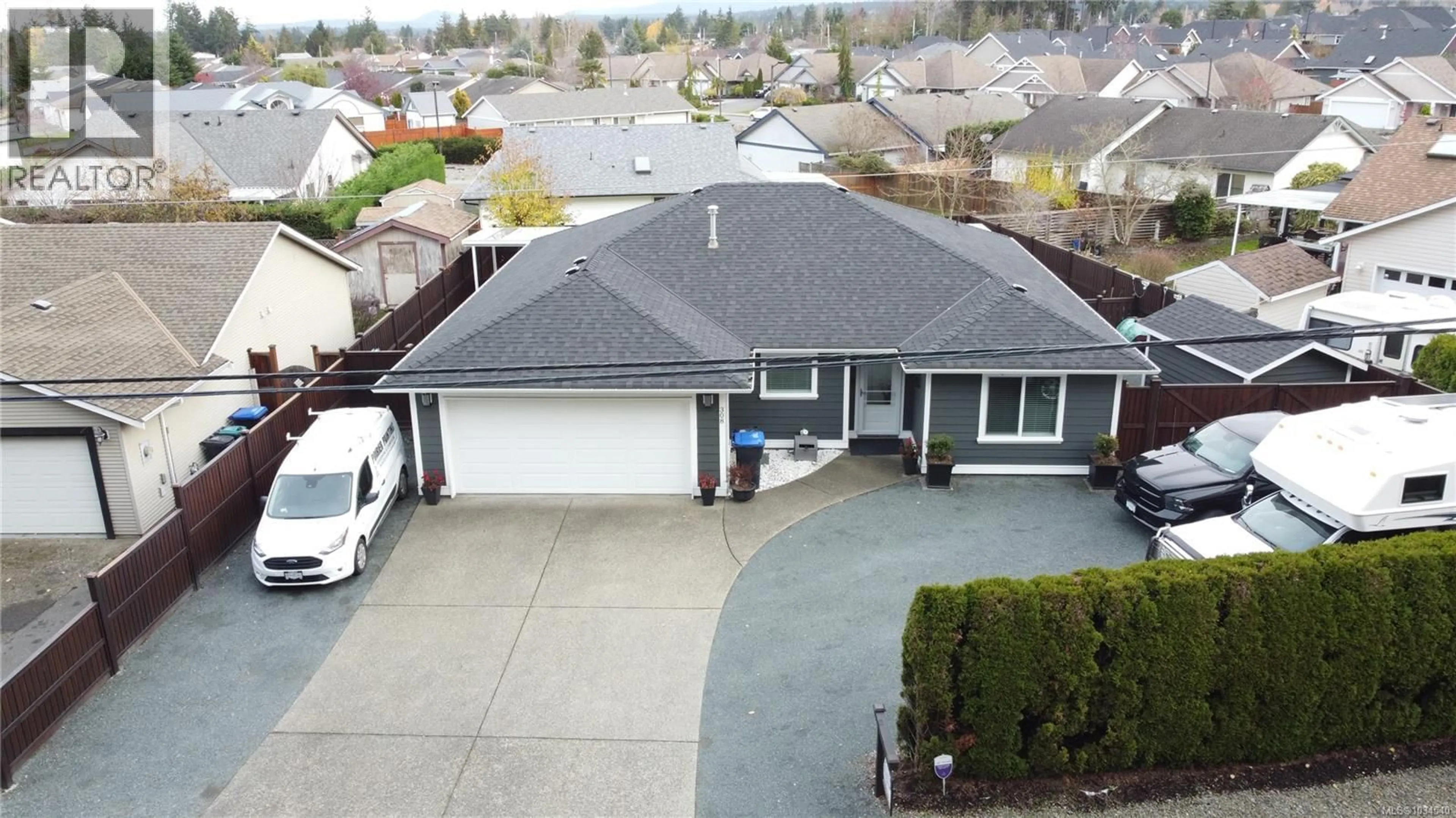 A pic from outside/outdoor area/front of a property/back of a property/a pic from drone, street for 308 CHURCH ROAD, Parksville British Columbia V9P2T8